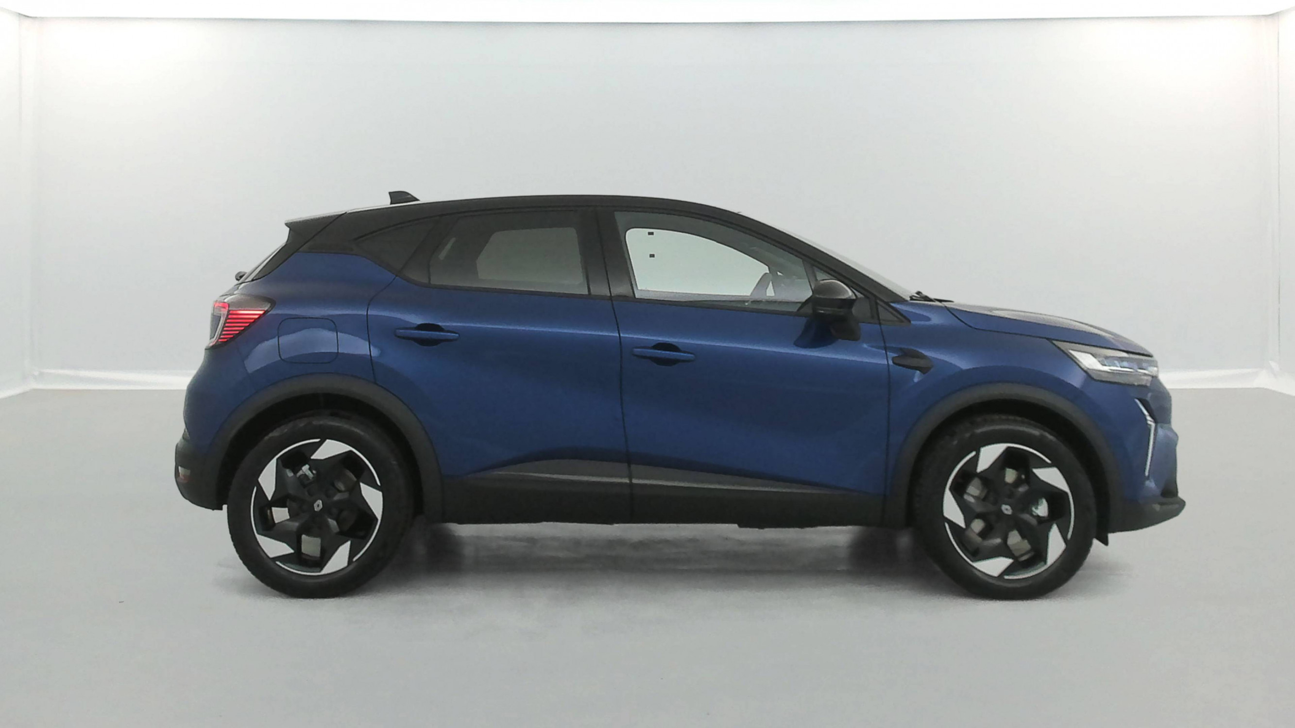 Vente en ligne Renault Captur  E-Tech full hybrid 160 ch au prix de 30 499 €