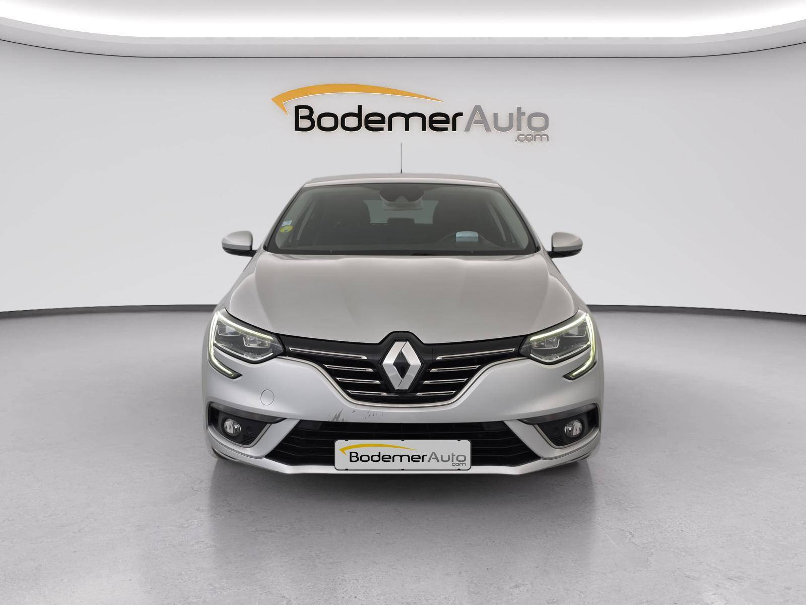 Vente en ligne Renault Megane 4 Mégane IV Berline Blue dCi 115 EDC au prix de 14 990 €