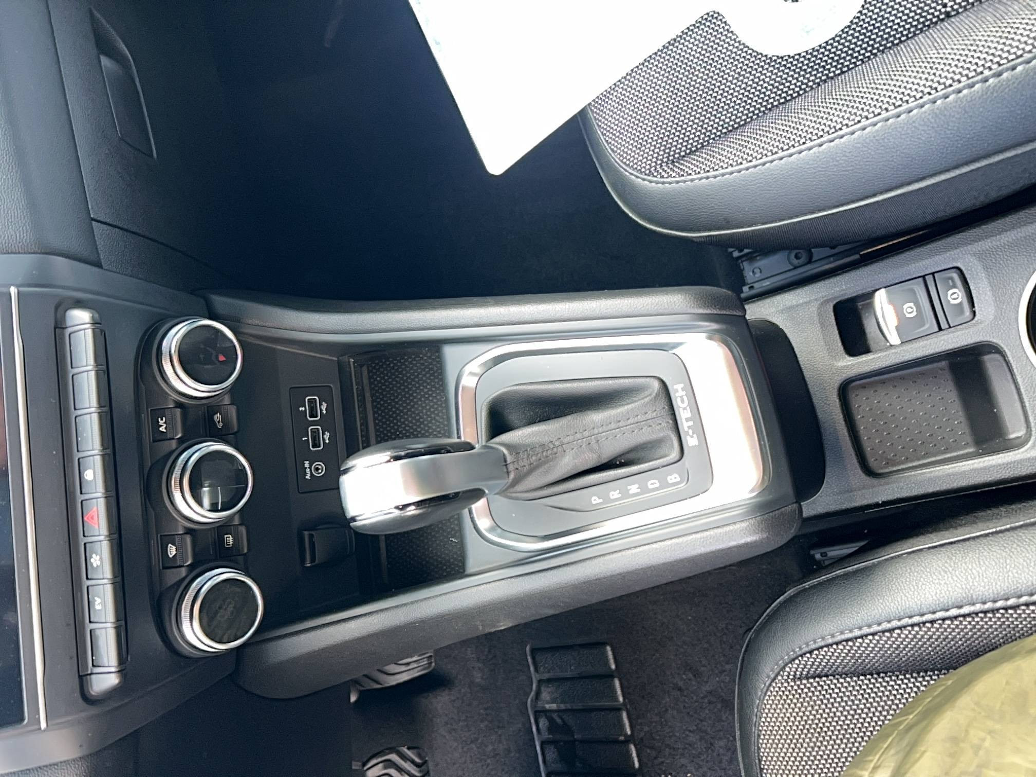 Vente en ligne Renault Captur  E-Tech 145 au prix de 17 990 €