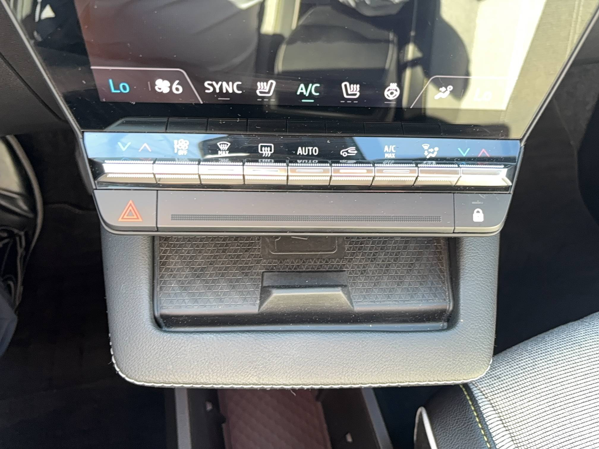 Vente en ligne Renault Megane E-Tech  EV60 220 ch super charge au prix de 23 490 €