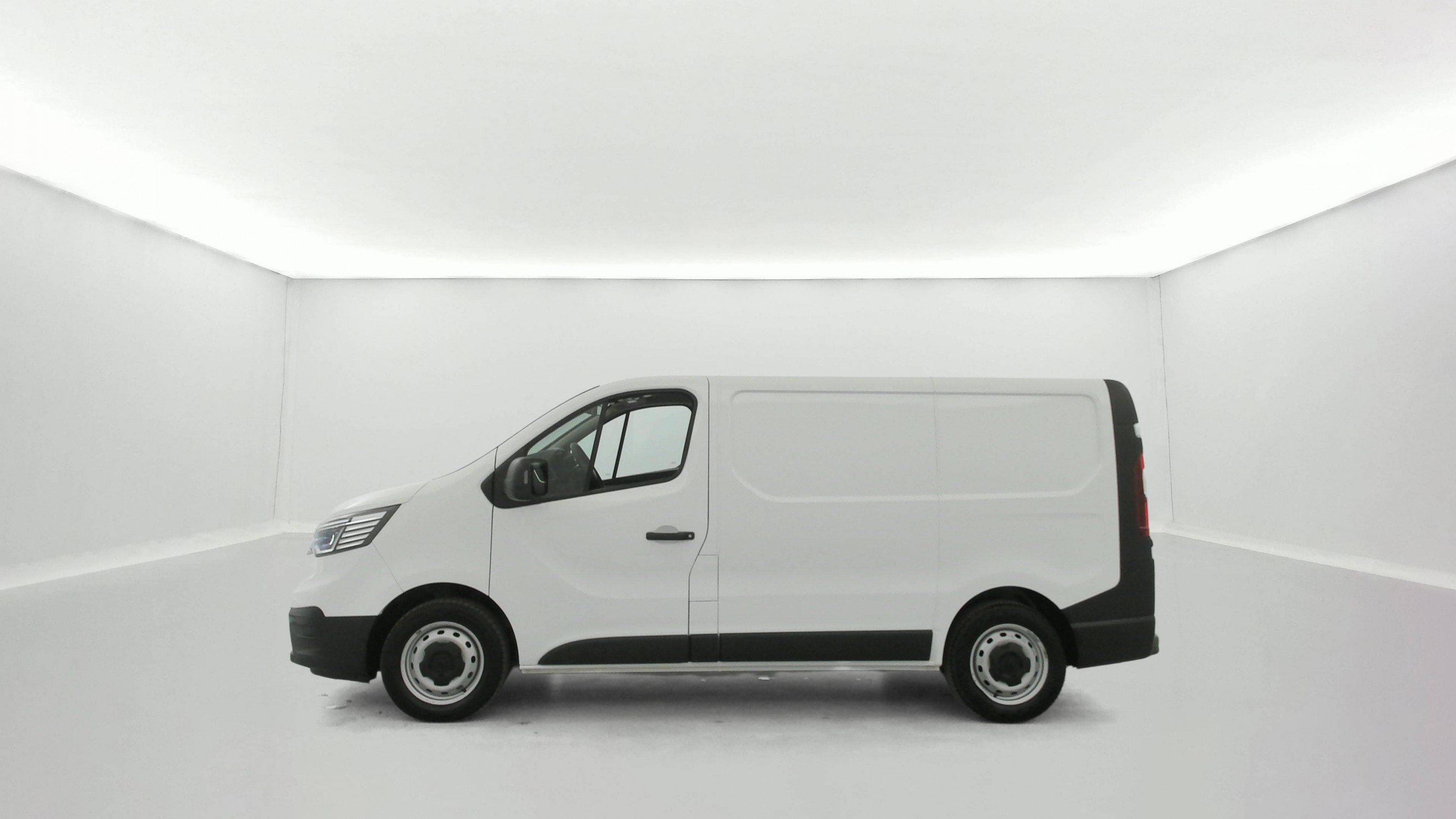 Renault Trafic 3 Fourgon TRAFIC FGN L1H1 2800 KG BLUE DCI 130 occasion de 2022 en vente à Châteaulin