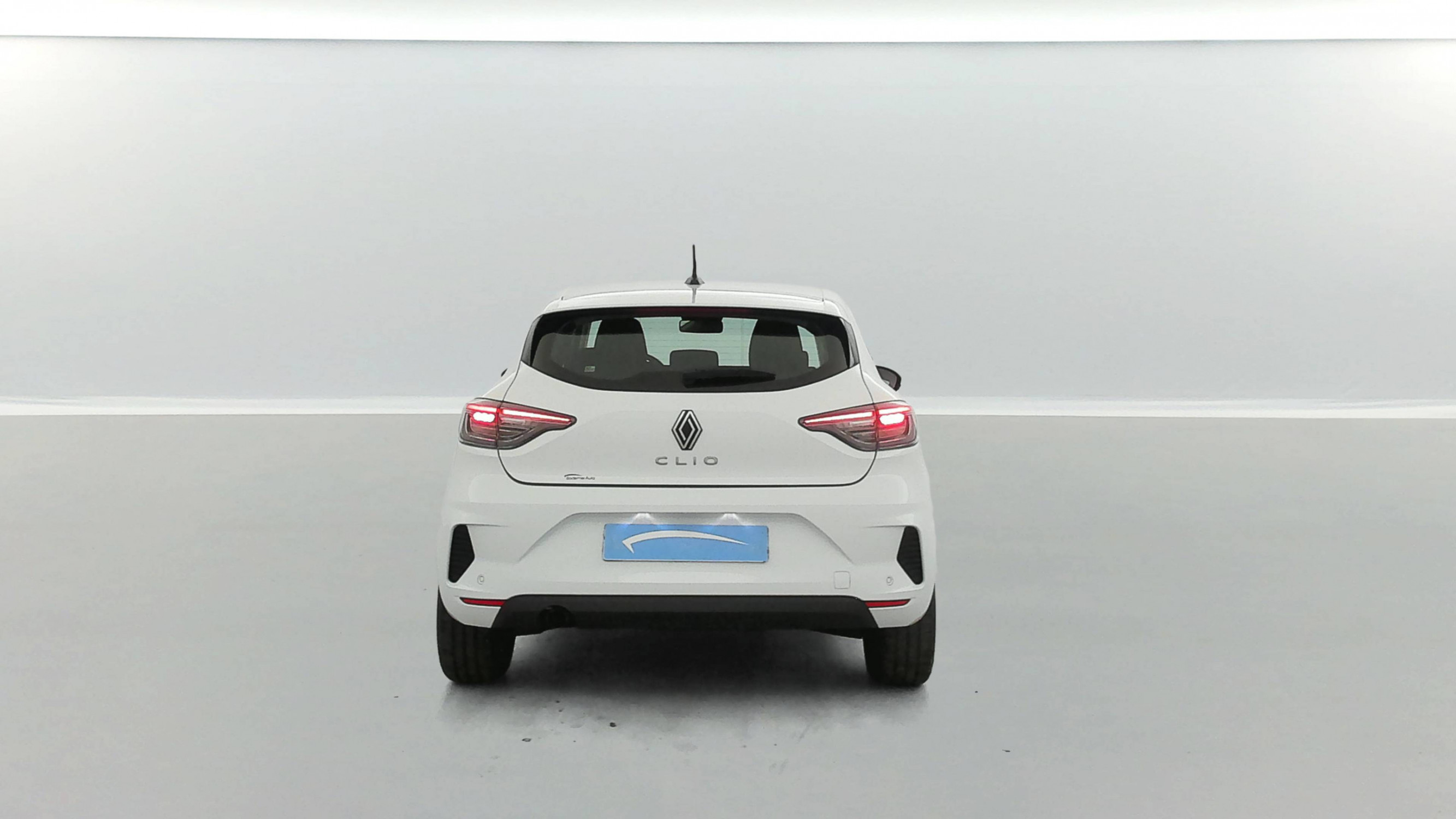 Vente en ligne Renault Clio 5 Clio Blue dCi 100 ch GSR2 au prix de 18 791 €