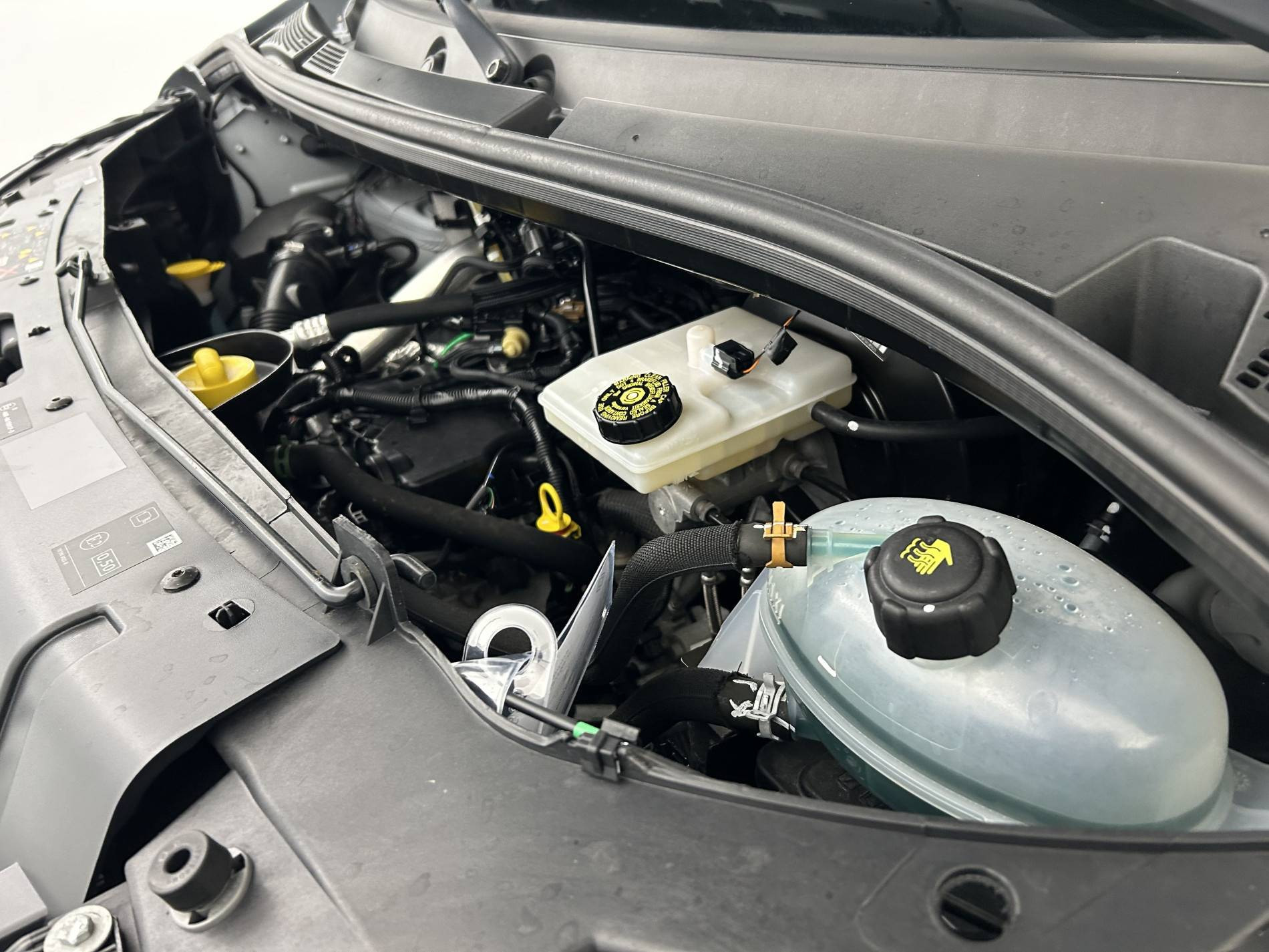 Vente en ligne Renault Master 3 Châssis Cabine MASTER CC PROP RJ3500 L2 PAFC BLUE DCI 130 EURO VI au prix de 32 880 €