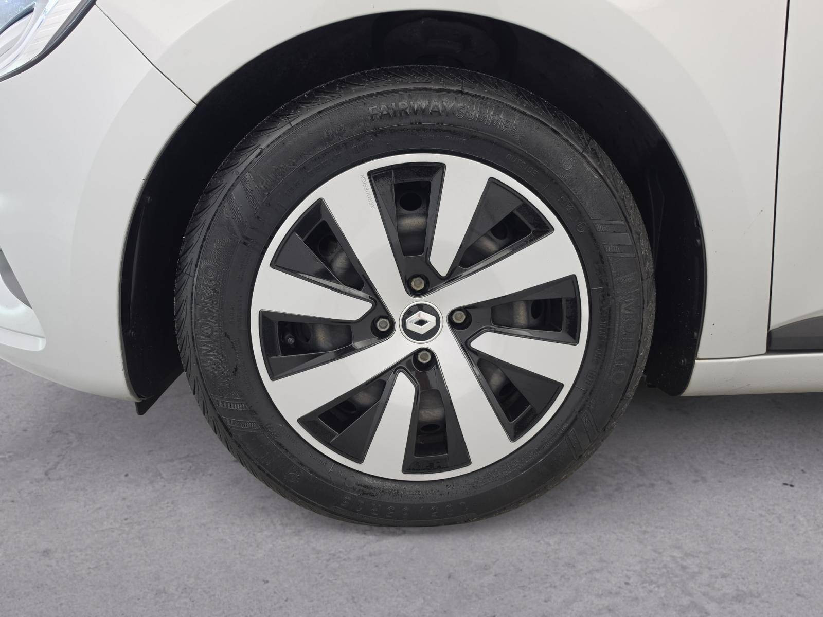 Vente en ligne Renault Clio 5 Clio TCe 90 au prix de 13 690 €