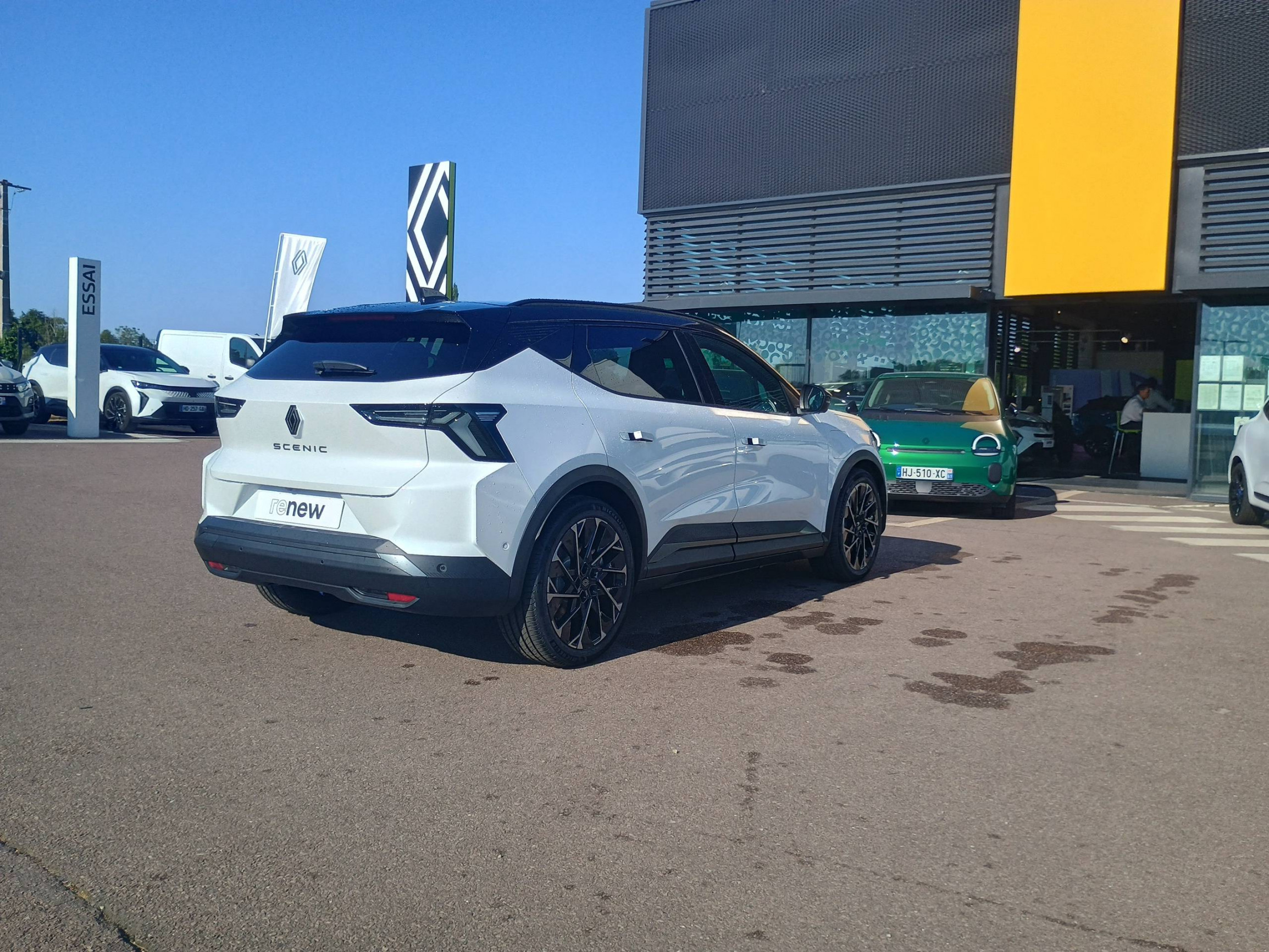 Vente en ligne Renault Scenic E-Tech Scenic E-Tech électrique 220 ch grande autonomie au prix de 51 490 €