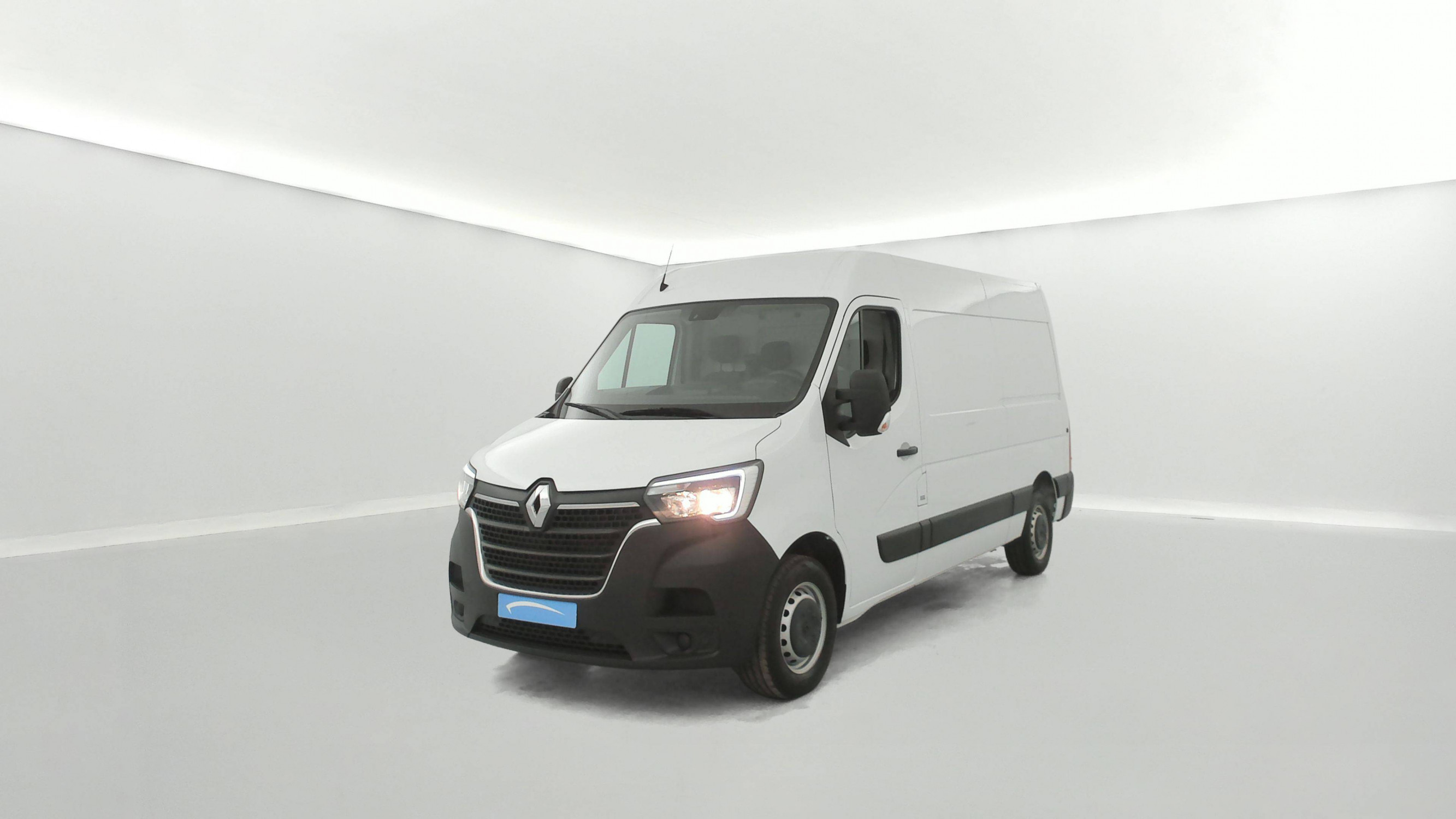 Renault Master Fourgon MASTER FGN TRAC F3500 L2H2 BLUE DCI 135 occasion de 2023 en vente à Brest