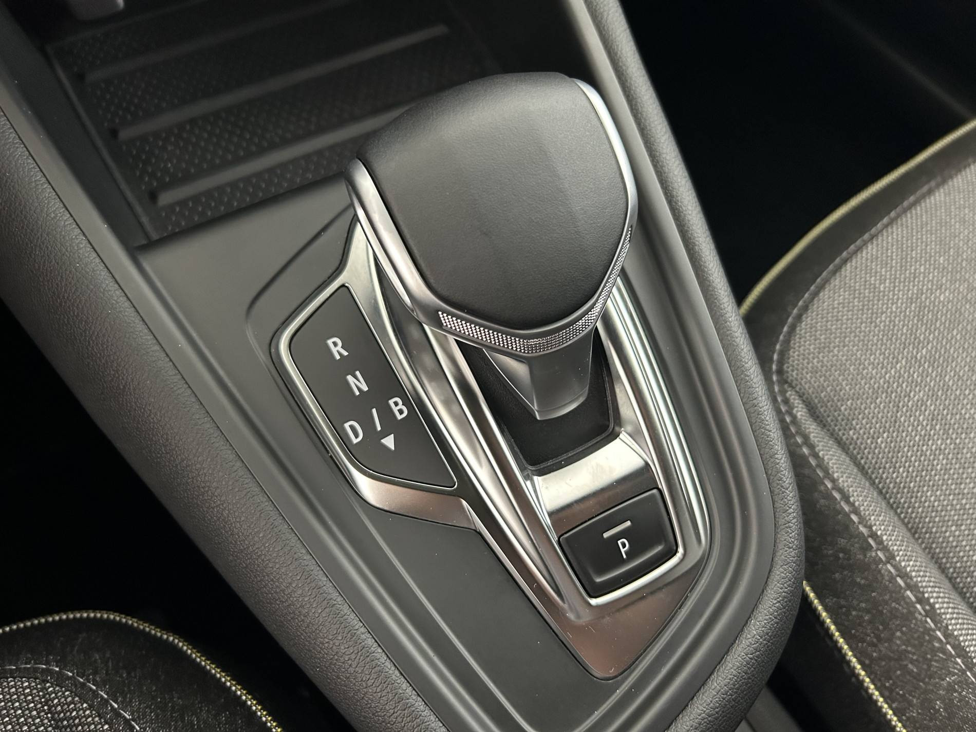 Vente en ligne Renault Symbioz  E-Tech full hybrid 145 au prix de 25 990 €