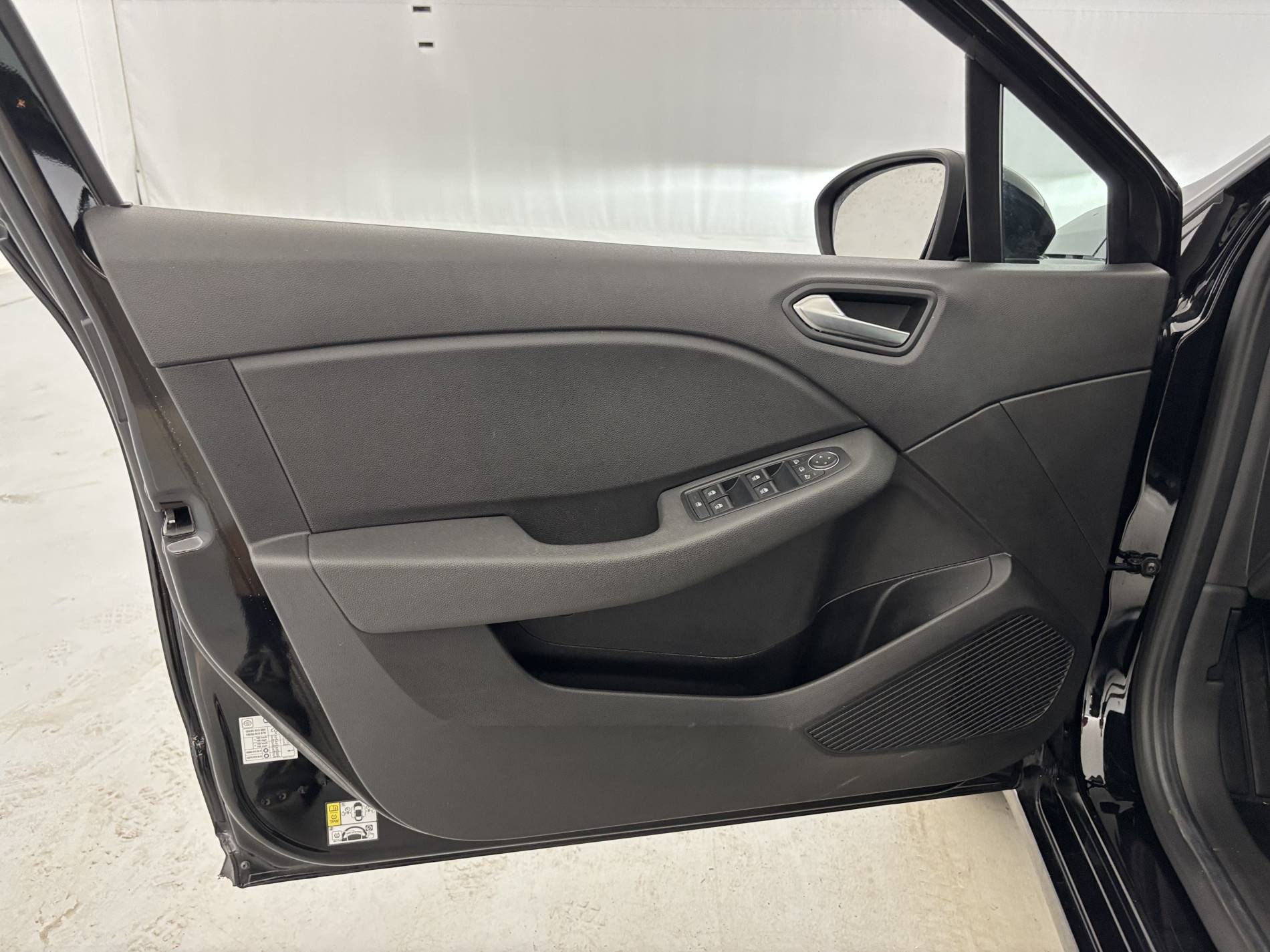 Vente en ligne Renault Clio 5 Clio TCe 90 au prix de 14 990 €