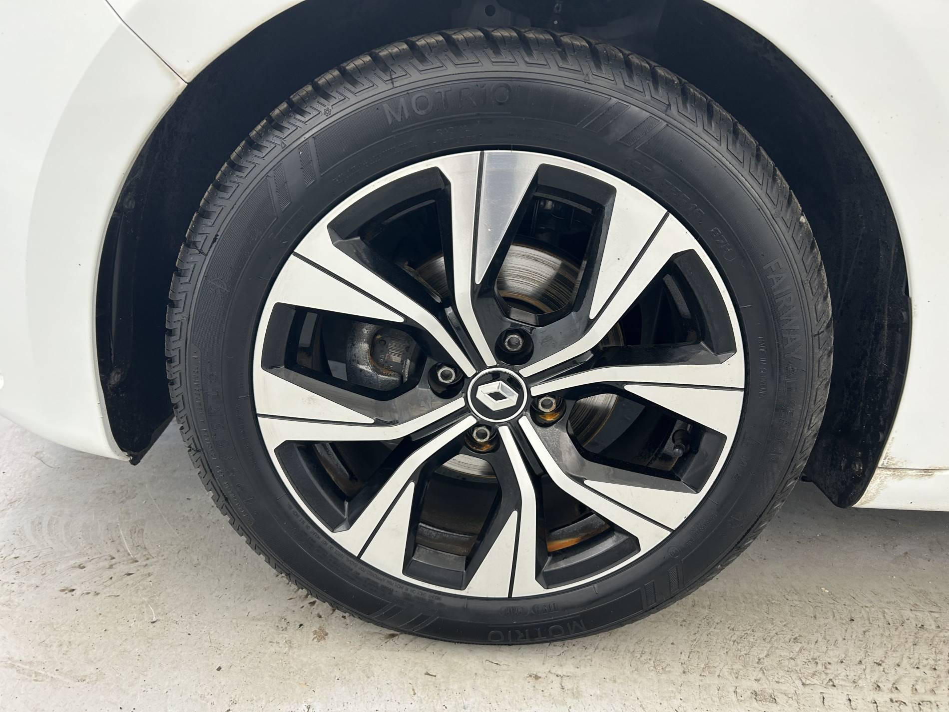 Vente en ligne Renault Clio 5 Clio TCe 100 GPL au prix de 14 790 €