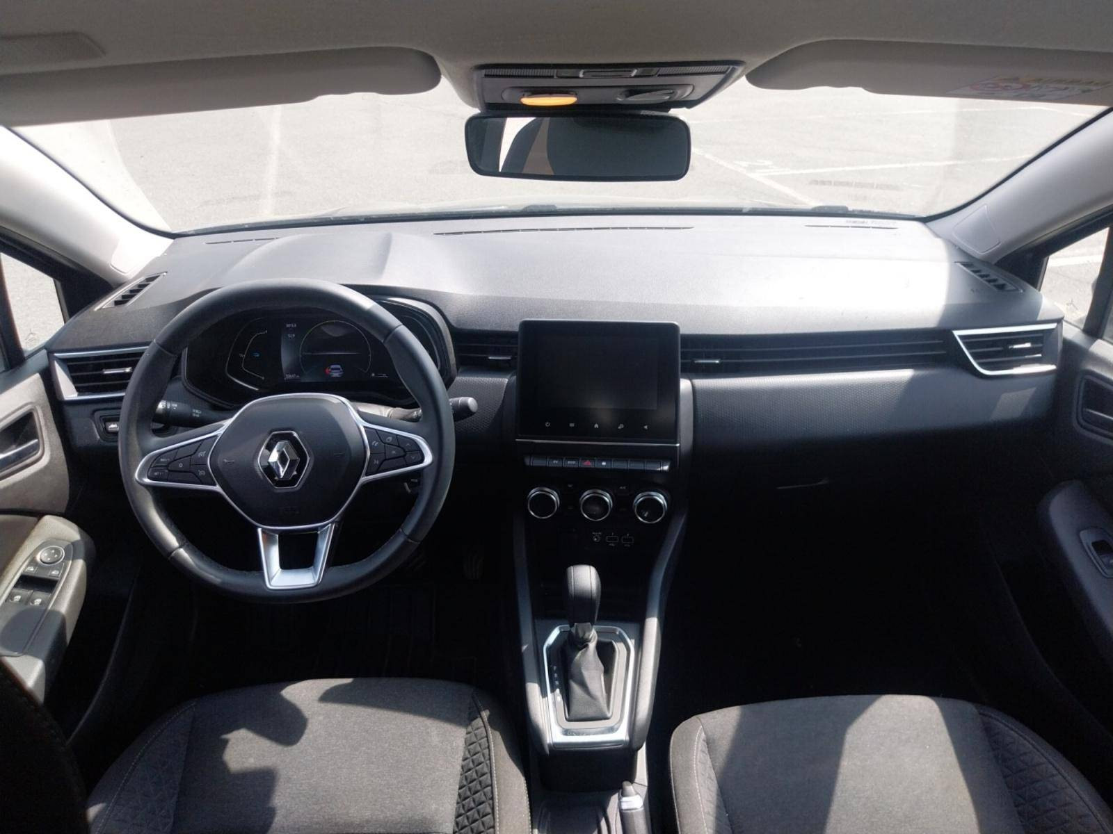 Vente en ligne Renault Clio 5 Clio E-Tech full hybrid 145 au prix de 15 990 €
