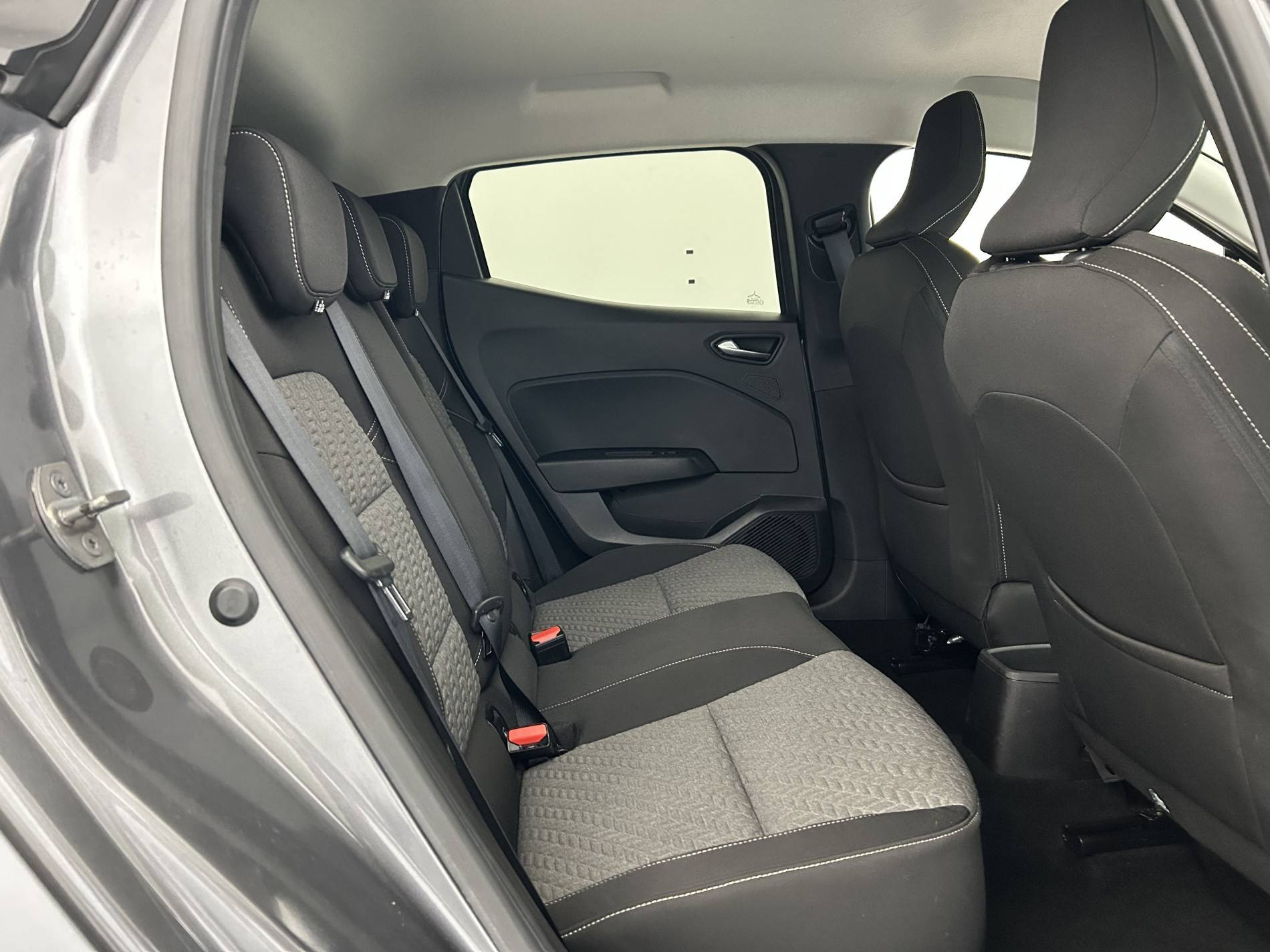 Vente en ligne Renault Clio 5 Clio TCe 90 au prix de 13 990 €