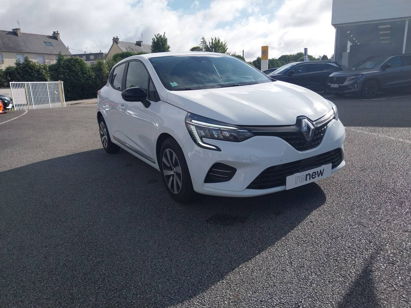 Vente en ligne Renault Clio 5 Clio TCe 90 au prix de 14 990 €