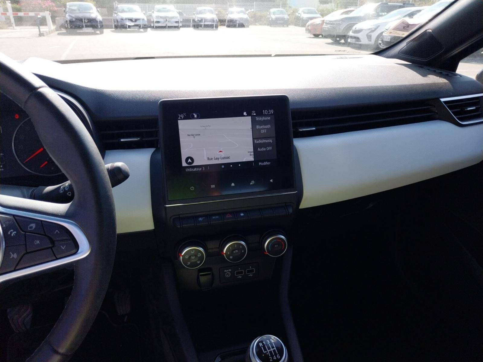Vente en ligne Renault Clio 5 Clio TCe 90 - 21N au prix de 14 490 €