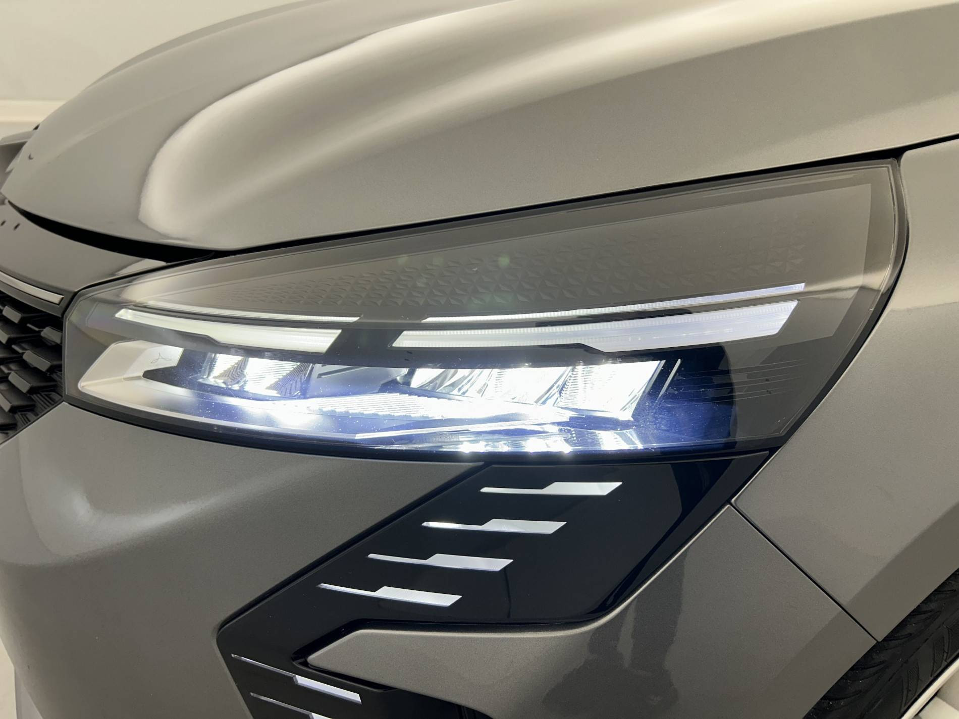 Vente en ligne Renault Clio 5 Clio E-Tech full hybrid 145 ch GSR2 au prix de 19 990 €