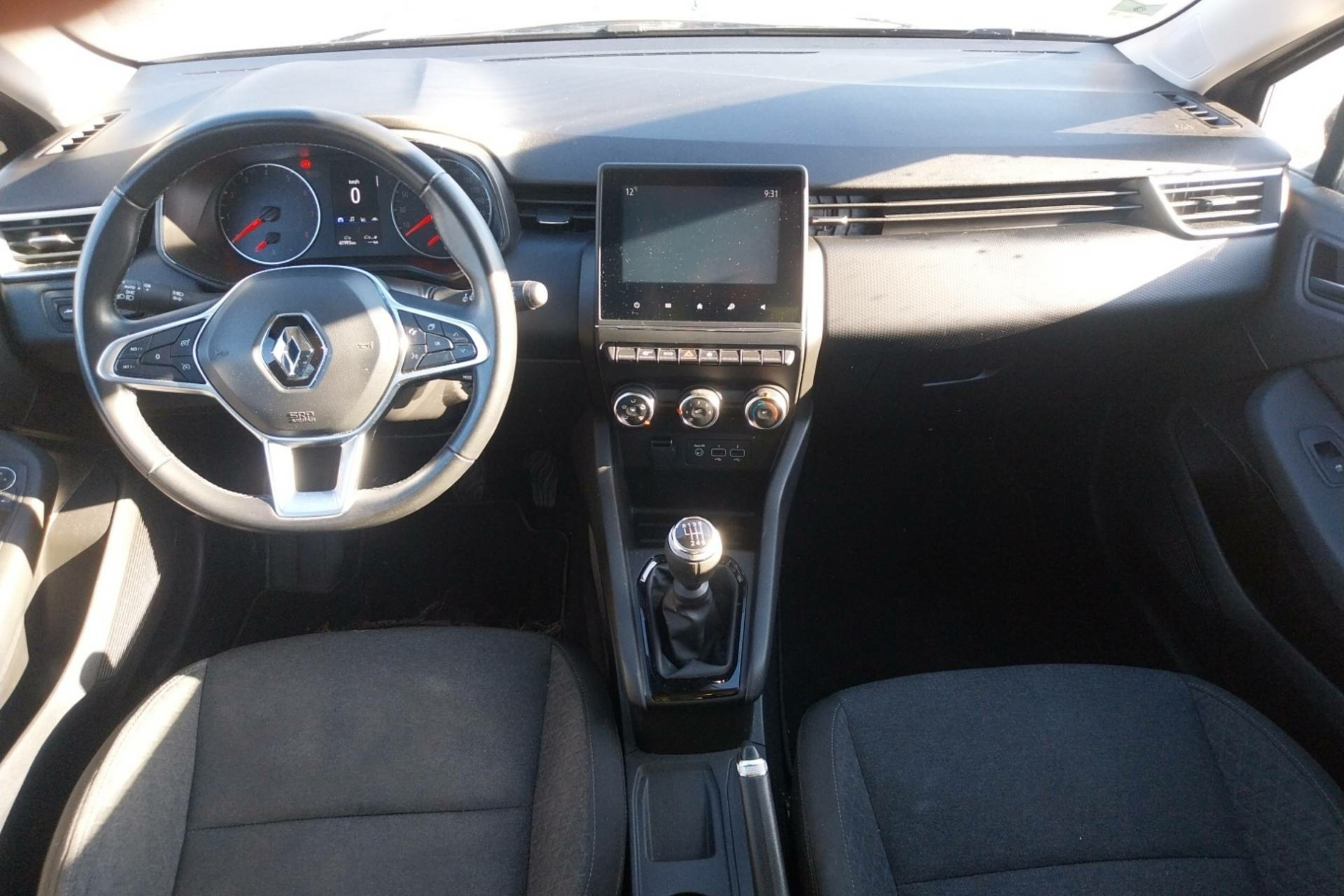 Vente en ligne Renault Clio 5 Clio TCe 90 au prix de 13 990 €