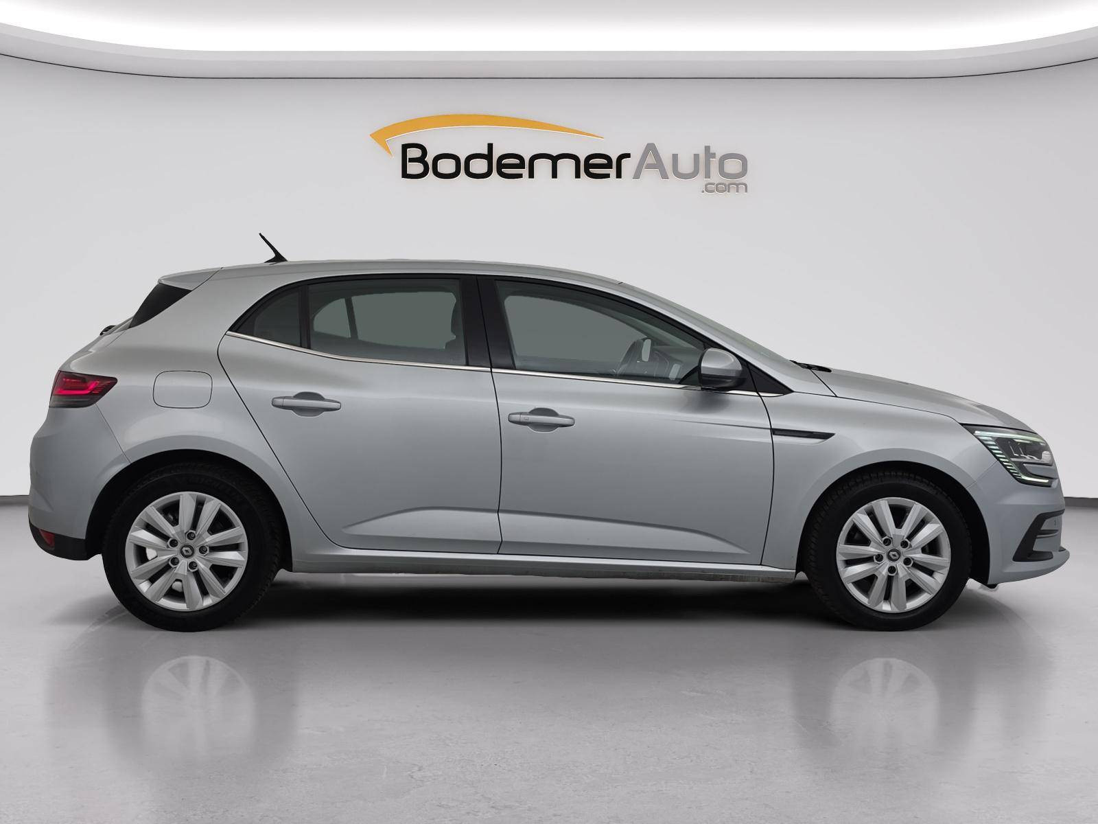 Vente en ligne Renault Megane 4 Mégane IV Berline Blue dCi 115 au prix de 13 990 €