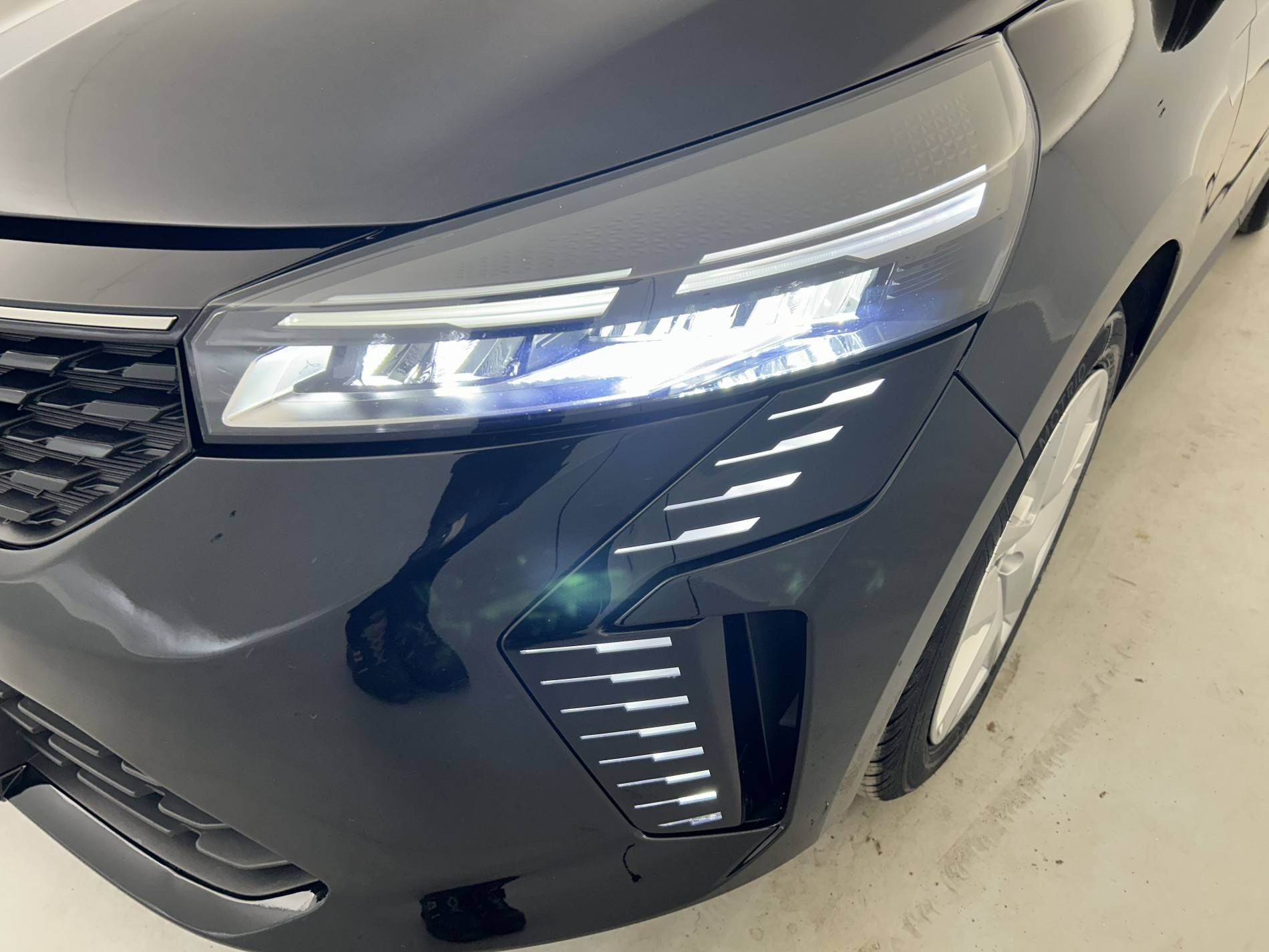 Vente en ligne Renault Clio 5 Clio E-Tech full hybrid 145 ch GSR2 au prix de 20 990 €