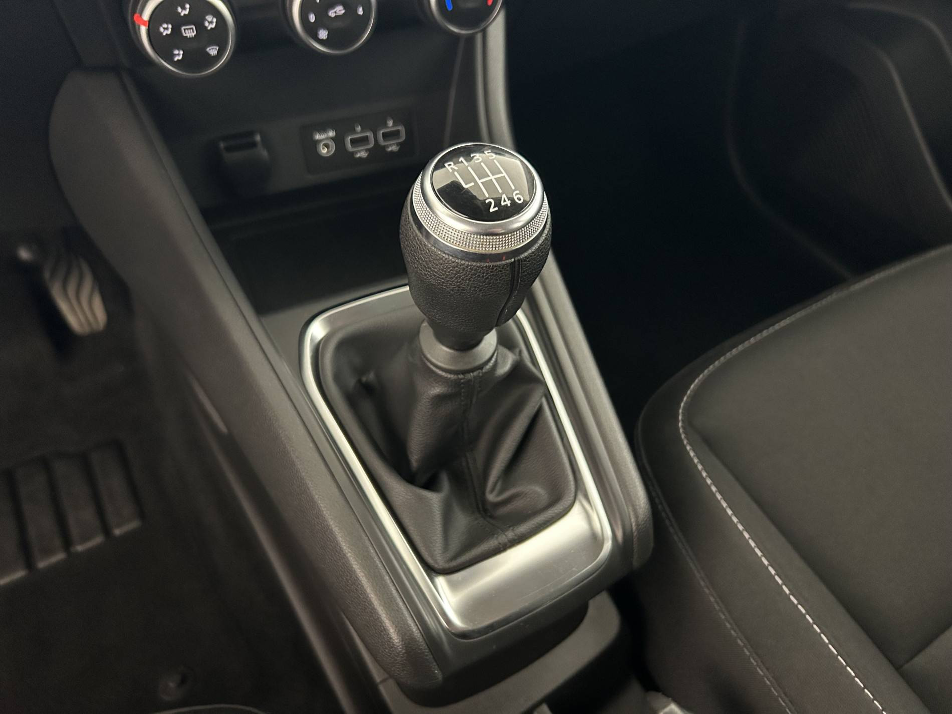 Vente en ligne Renault Captur  TCe 100 GPL - 21 au prix de 14 390 €