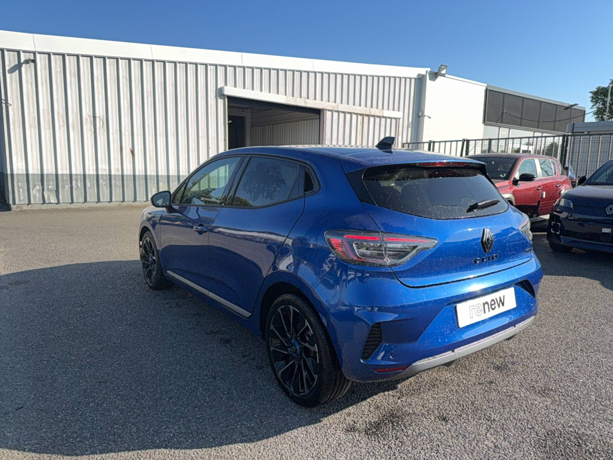 Vente en ligne Renault Clio 5 Clio E-Tech full hybrid 145 au prix de 22 490 €