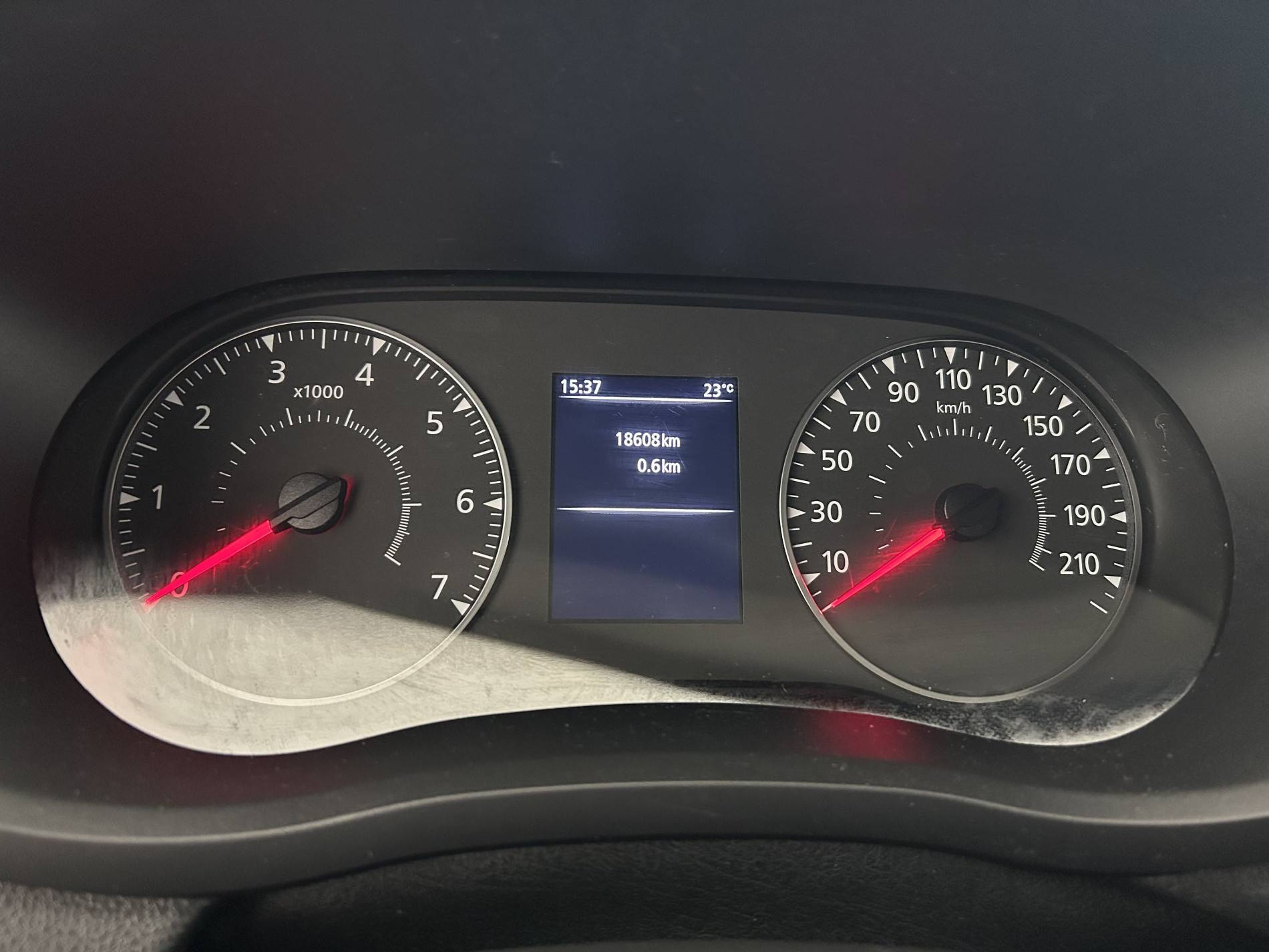 Vente en ligne Renault Master Fourgon MASTER FGN TRAC F3500 L3H3 BLUE DCI 135 au prix de 26 490 €