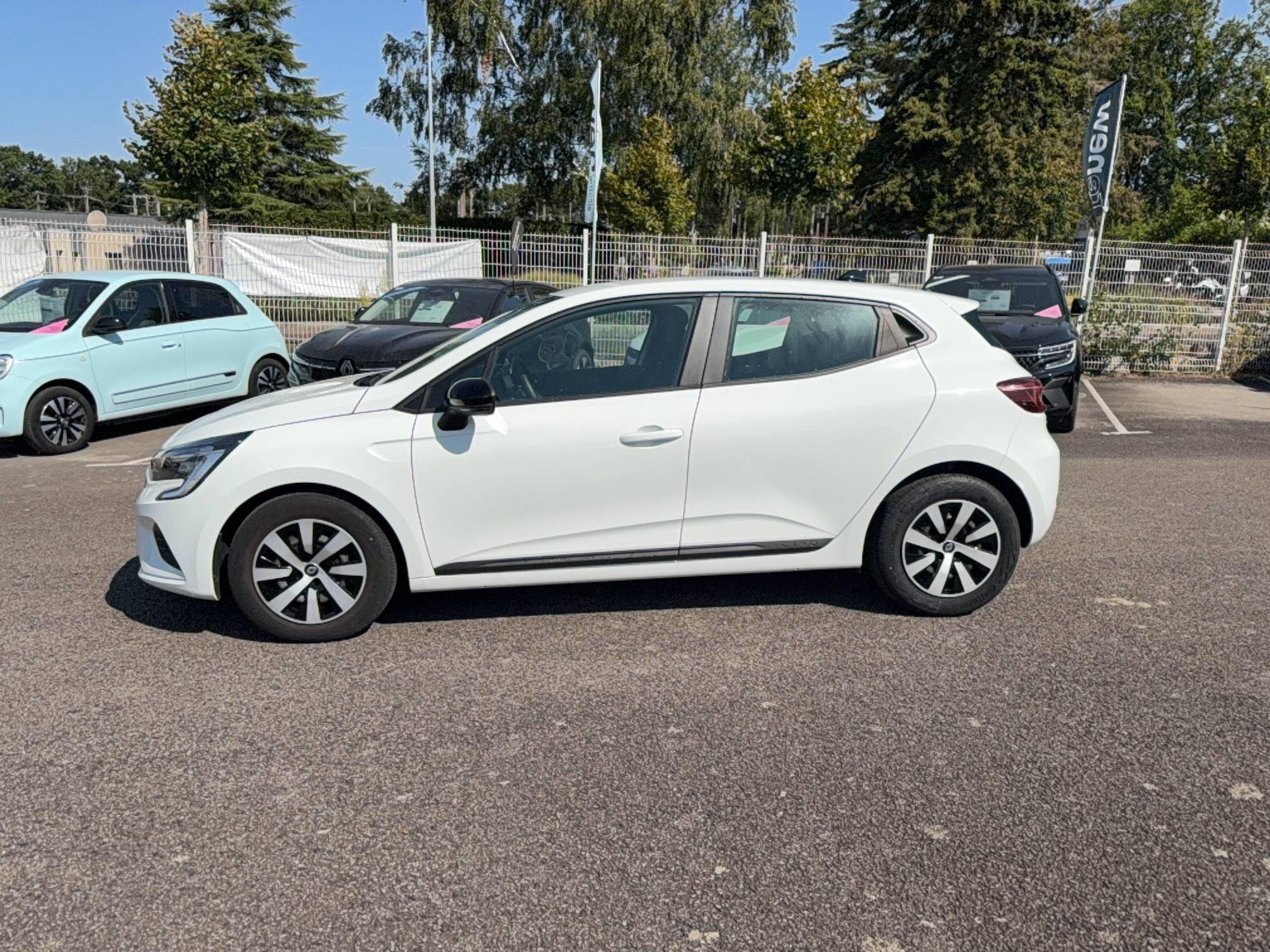 Vente en ligne Renault Clio 5 Clio TCe 90 au prix de 14 290 €