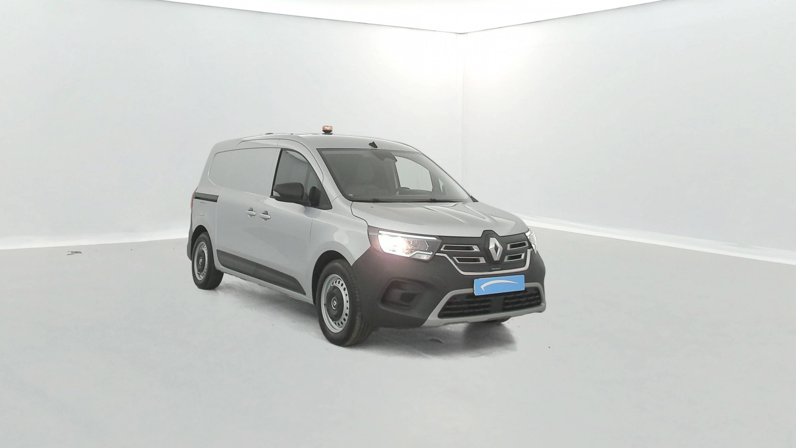 Vente en ligne Renault Kangoo Van E-Tech  L2 EV45  DC 80KW au prix de 23 290 €