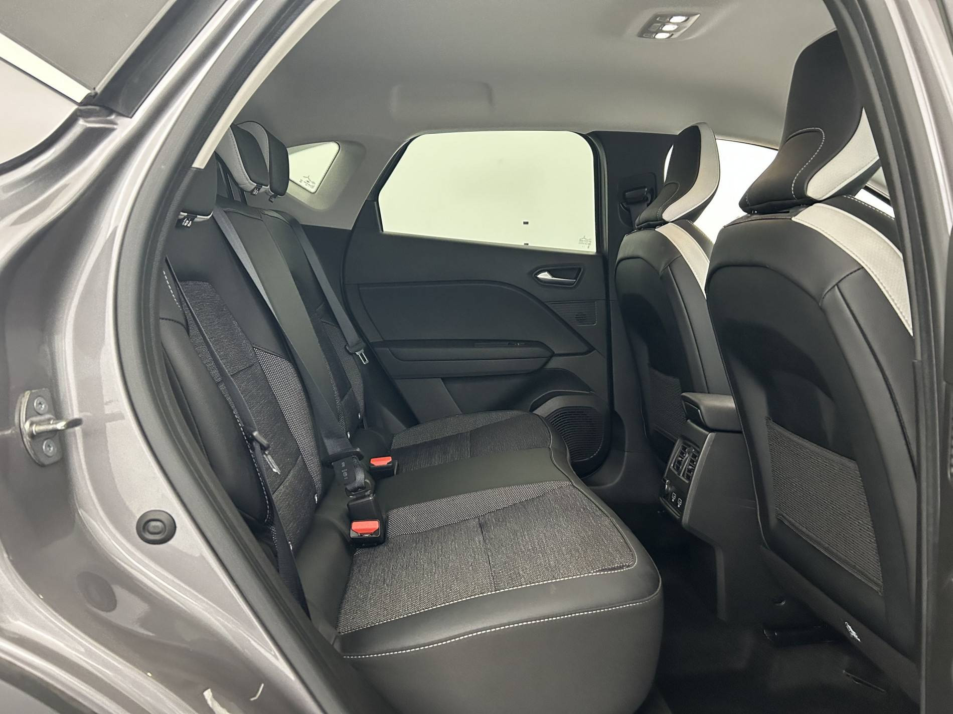 Vente en ligne Renault Captur  E-Tech full hybrid 145 au prix de 18 090 €