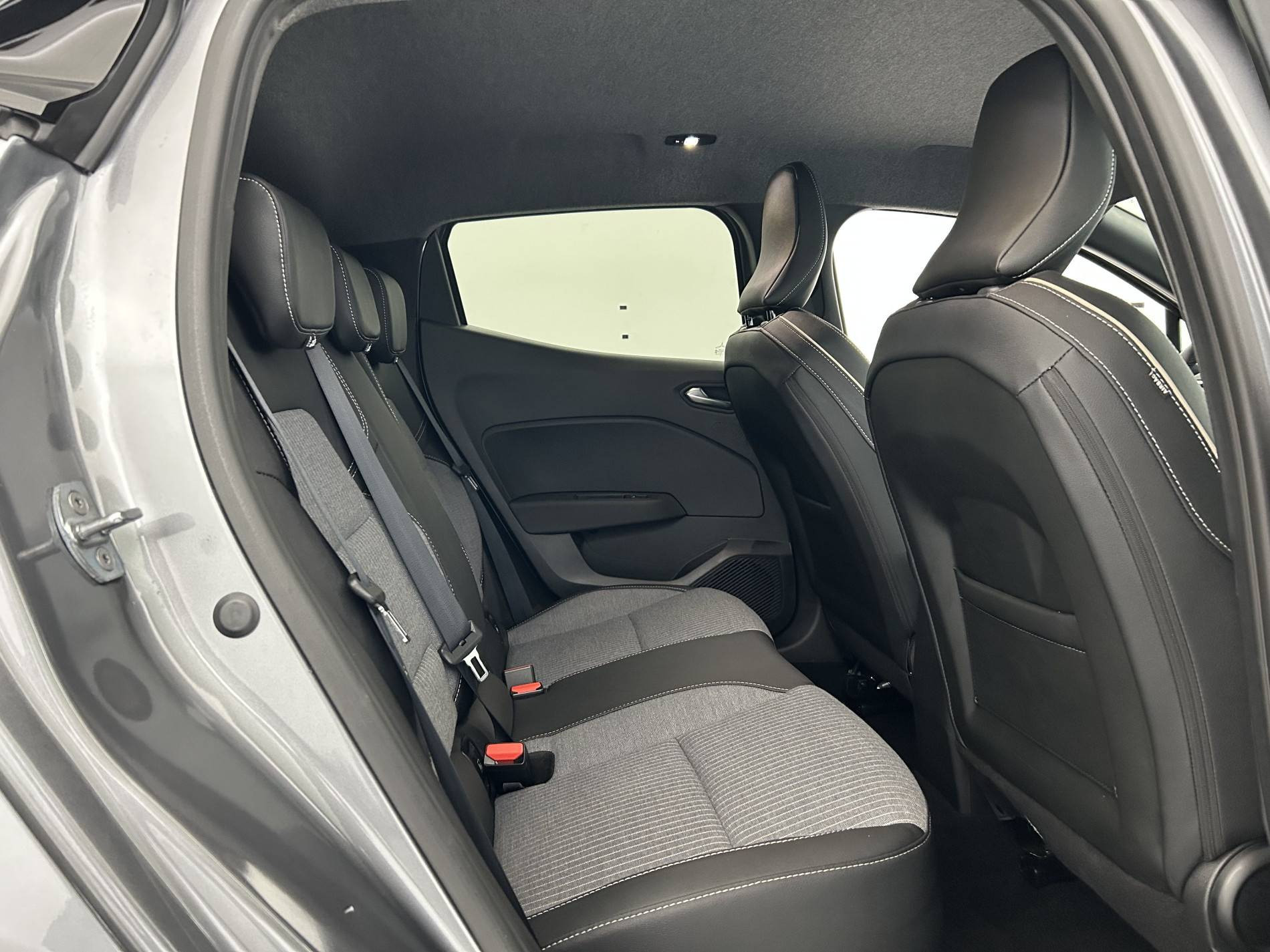 Vente en ligne Renault Clio 5 Clio TCe 90 ch GSR2 au prix de 18 480 €