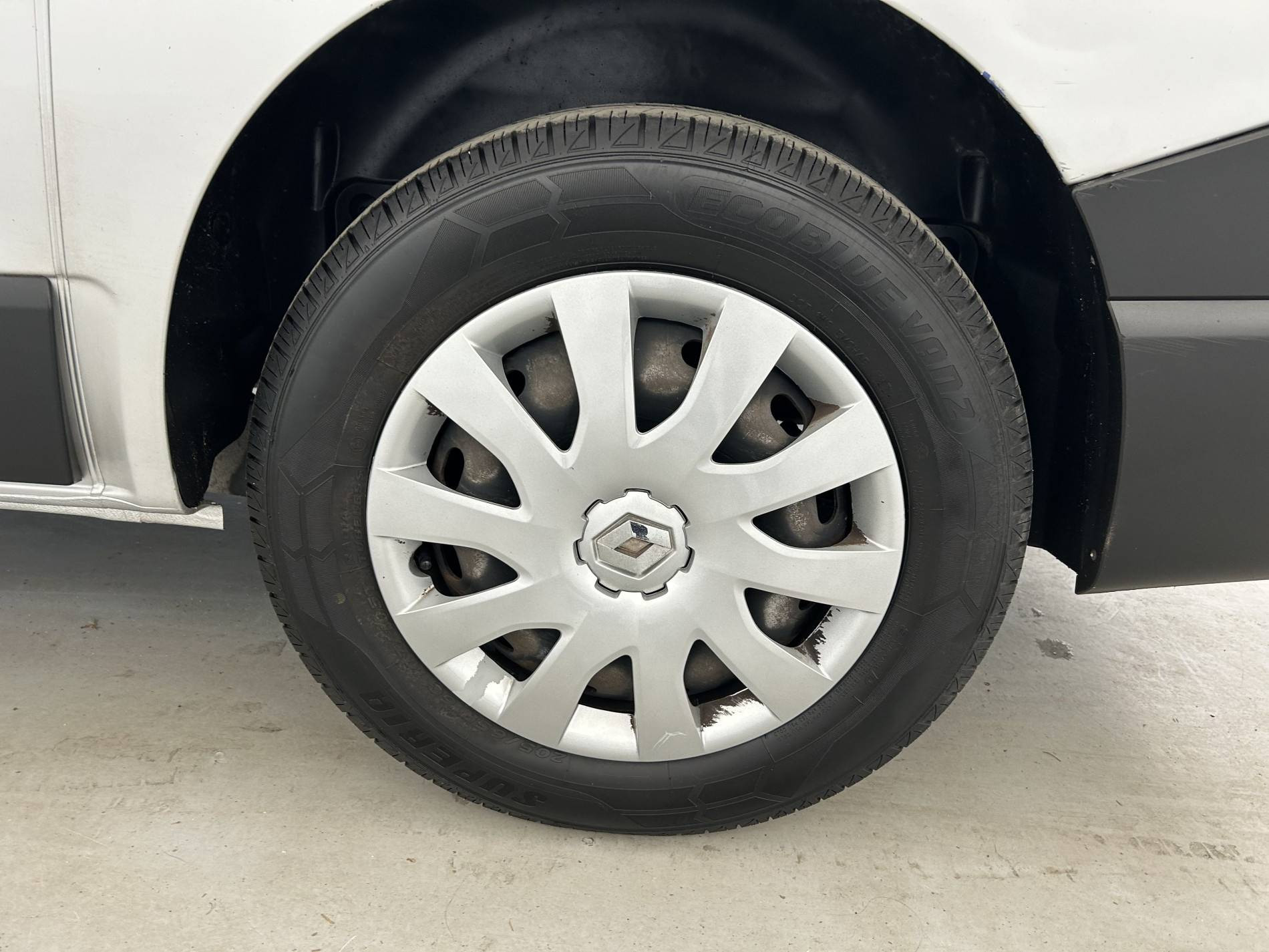 Vente en ligne Renault Trafic Cabine Approfondie TRAFIC CA L1H1 1000 KG DCI 120 E6 au prix de 15 990 €