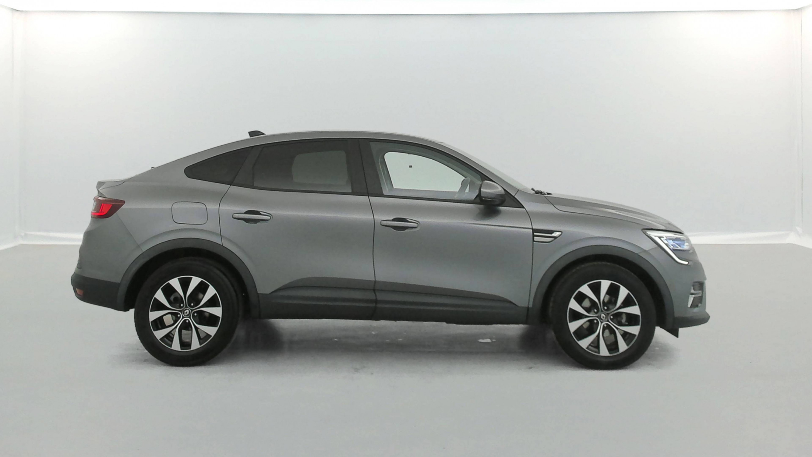 Vente en ligne Renault Arkana  mild hybrid 140 EDC FAP - 22 au prix de 17 490 €