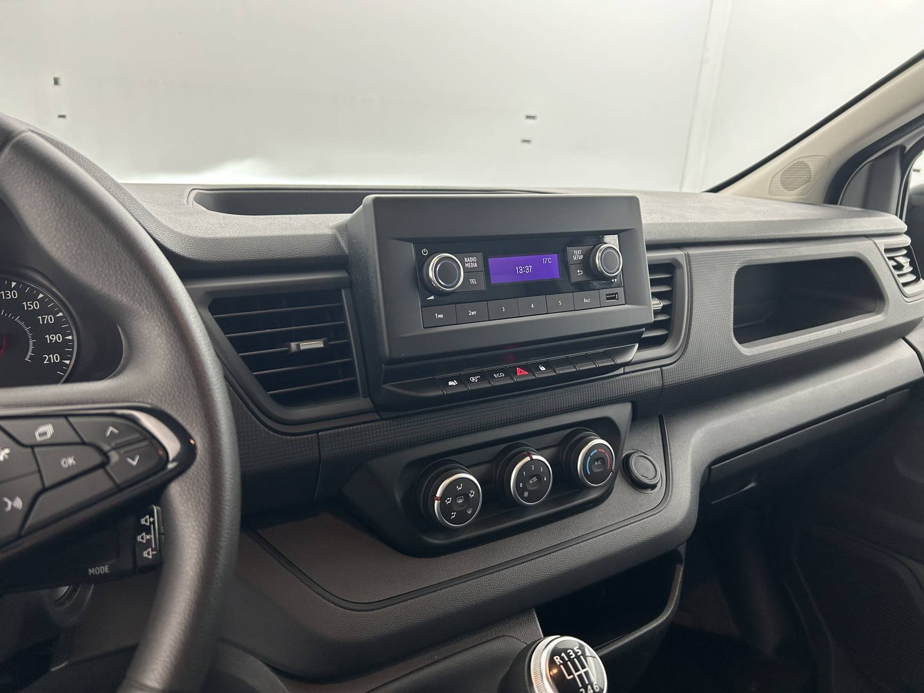 Vente en ligne Renault Trafic 3 Fourgon TRAFIC FGN L2H1 3000 KG BLUE DCI 130 au prix de 22 990 €