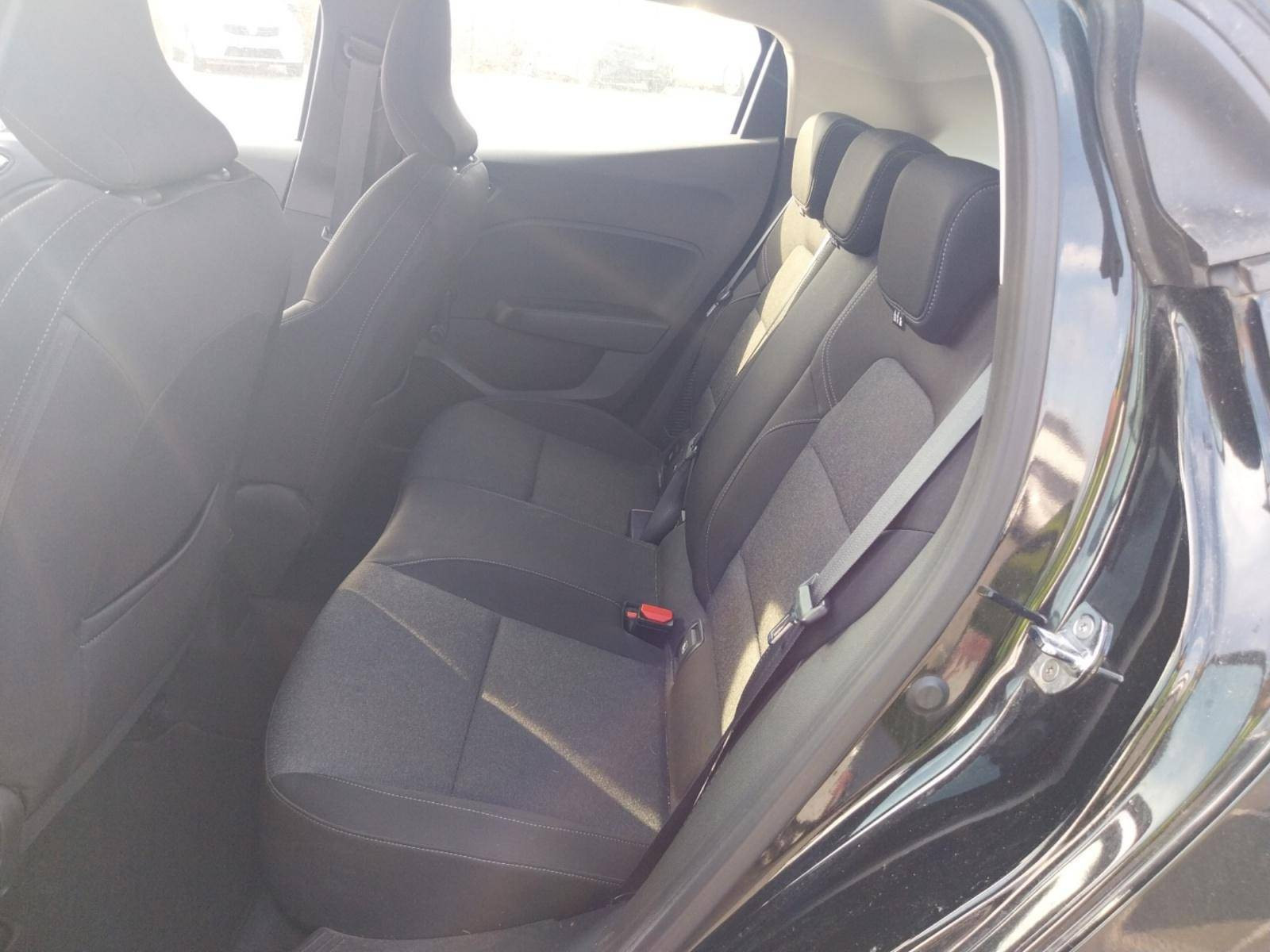 Vente en ligne Renault Clio 5 Clio E-Tech 140 - 21N au prix de 16 990 €