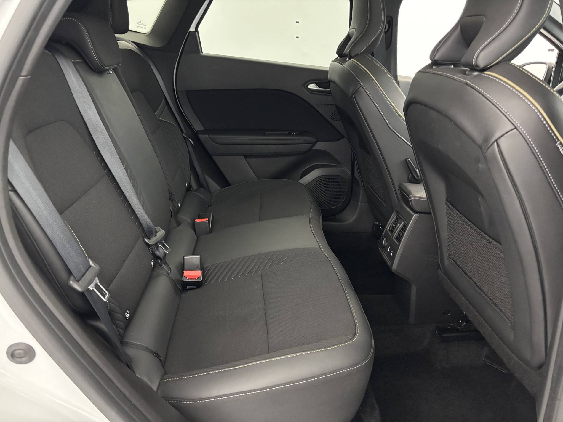 Vente en ligne Renault Symbioz  E-Tech full hybrid 145 au prix de 29 990 €