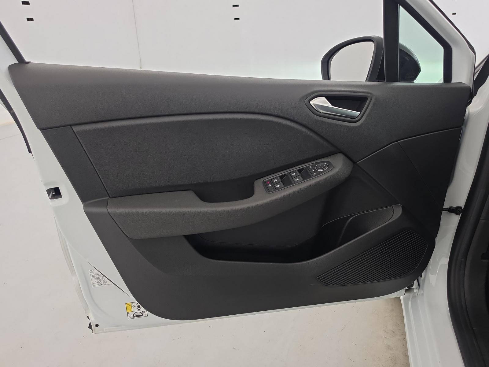 Vente en ligne Renault Clio 5 Clio TCe 90 au prix de 14 750 €