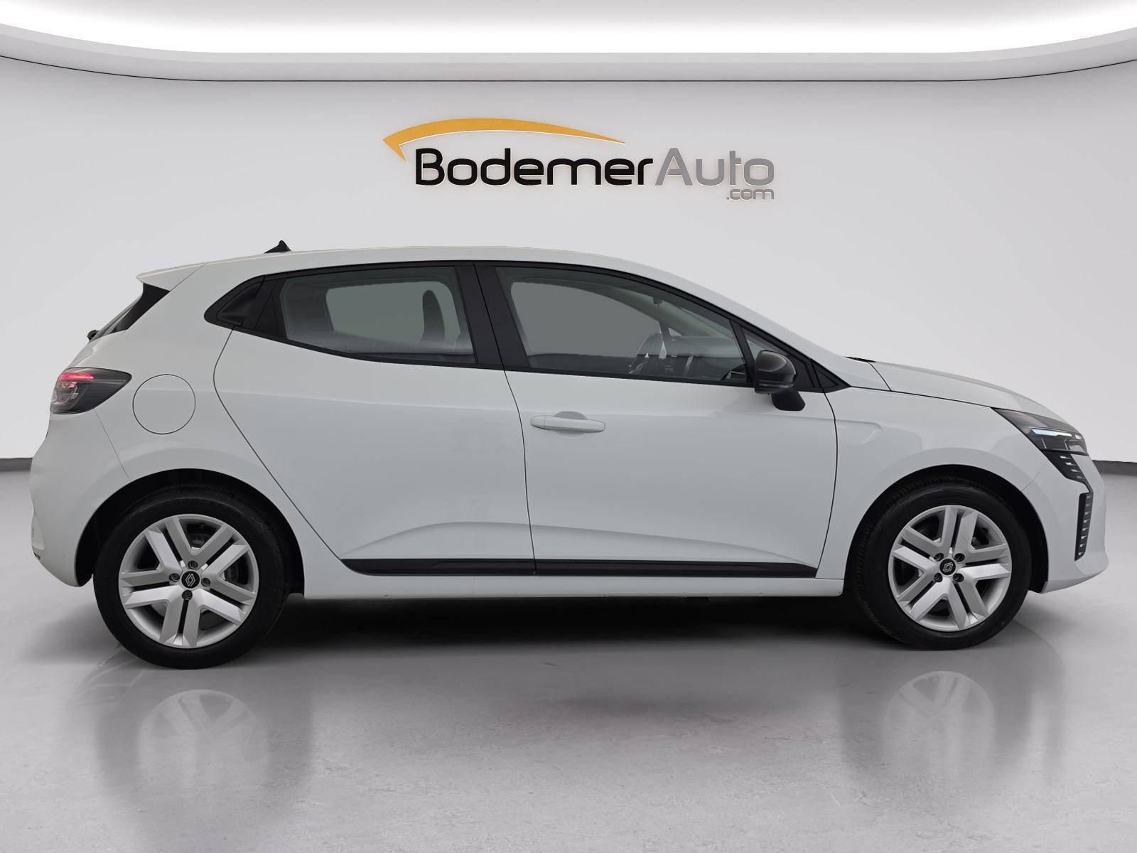 Vente en ligne Renault Clio 5 Clio Blue dCi 100 ch GSR2 au prix de 17 390 €