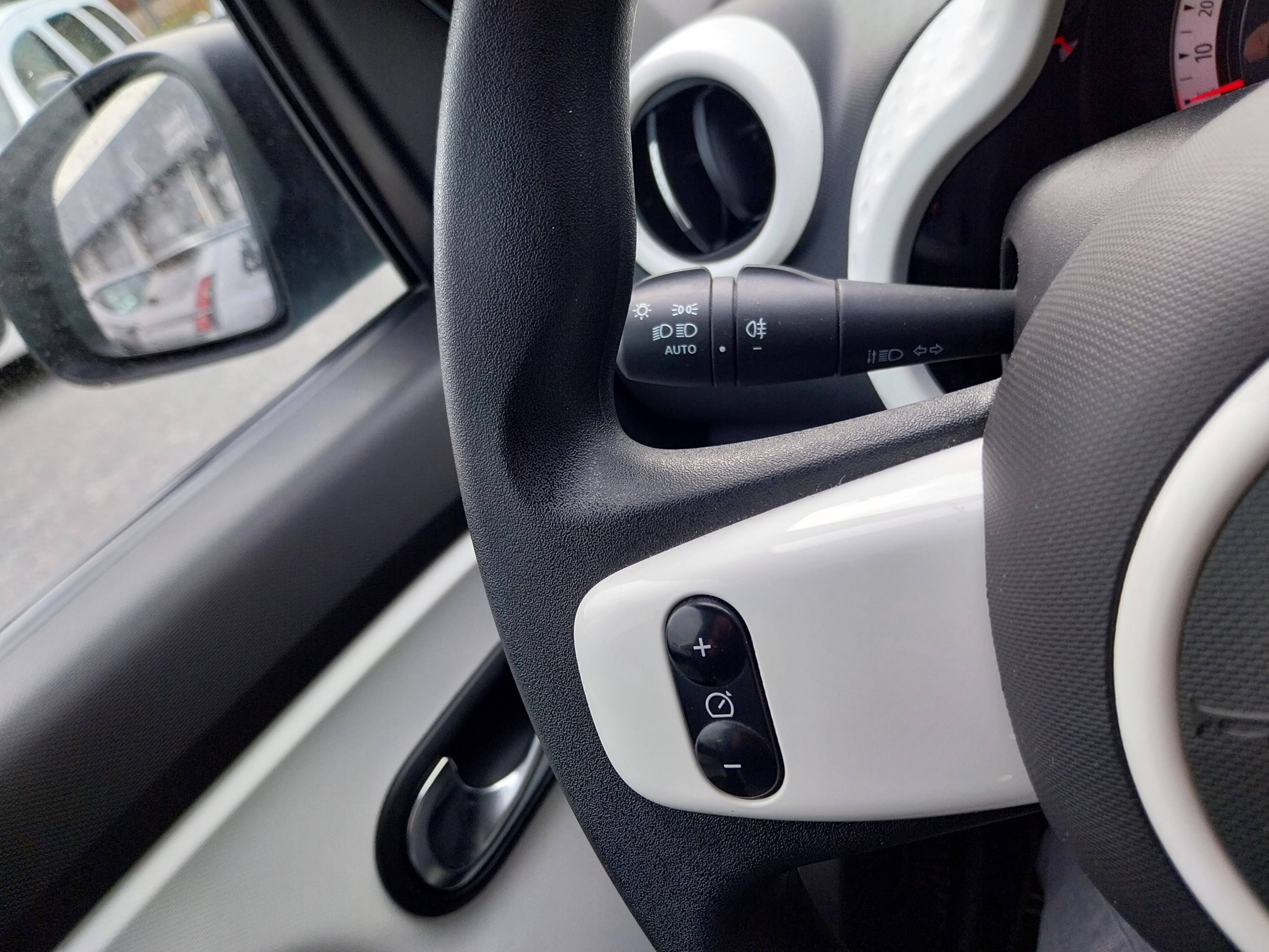 Vente en ligne Renault Twingo Electrique Twingo III E-Tech au prix de 10 000 €