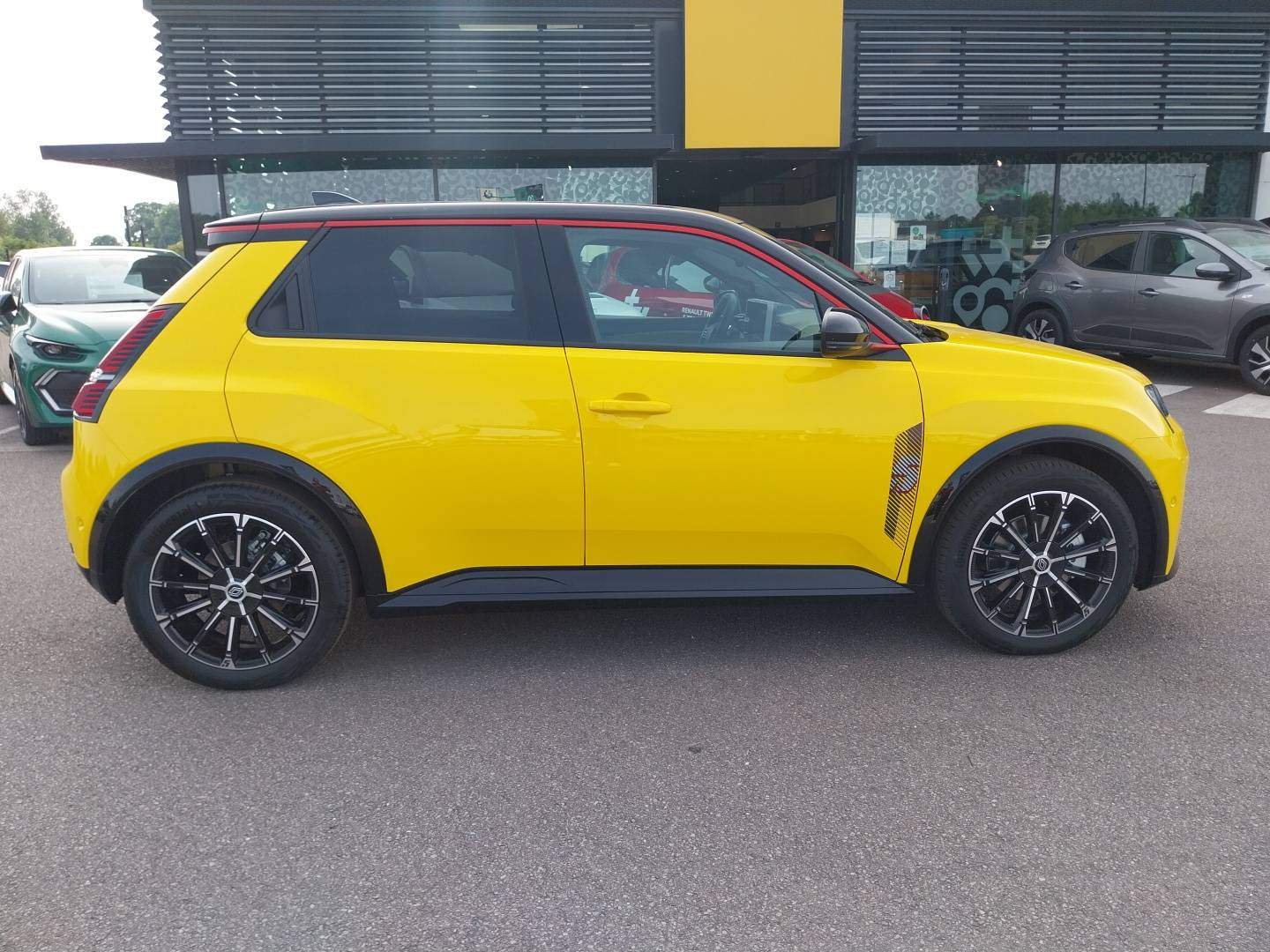 Vente en ligne Renault R5 E-Tech  150 ch autonomie confort au prix de 1 250 €