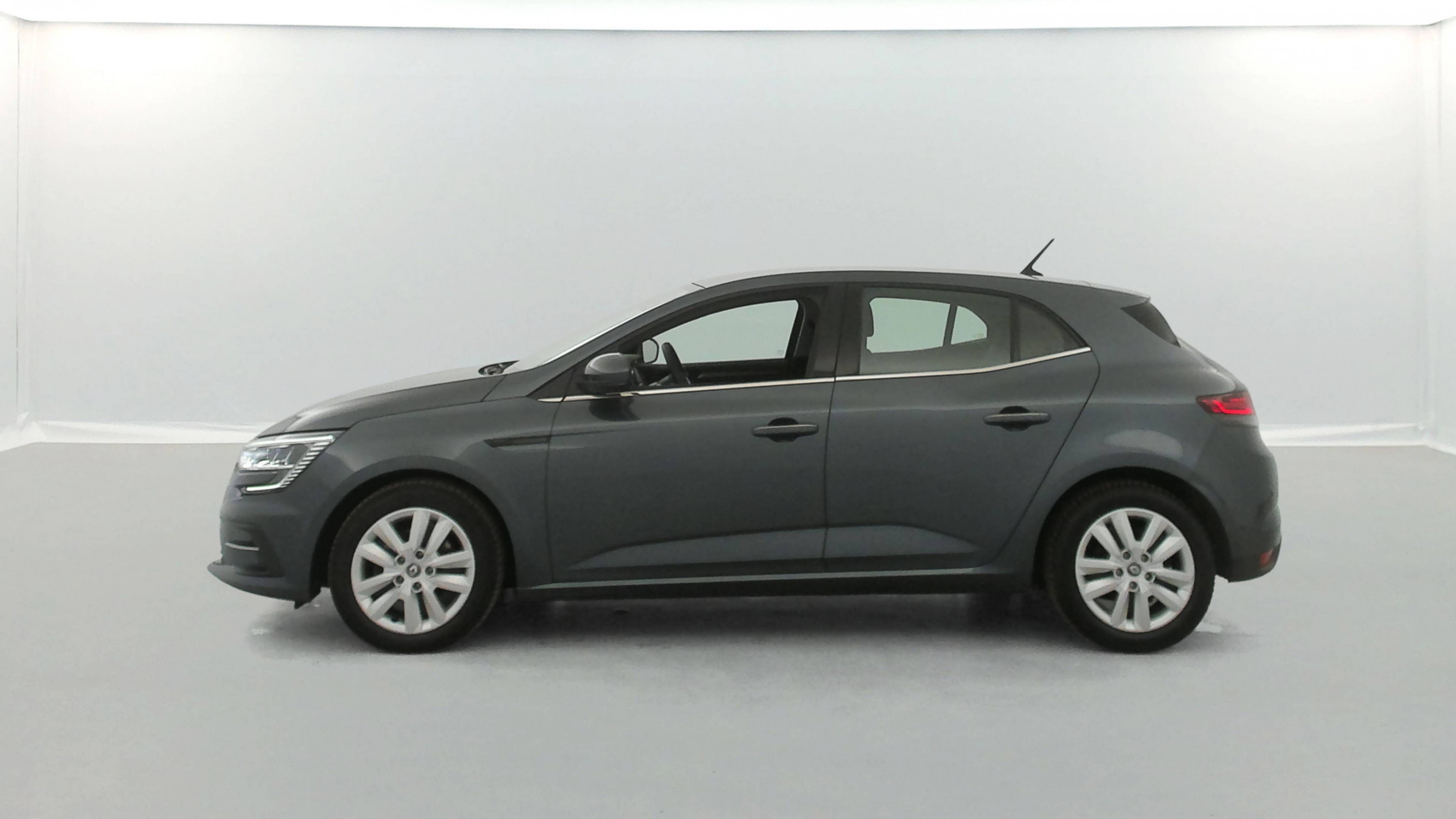 Vente en ligne Renault Megane 4 Mégane IV Berline Blue dCi 115 au prix de 14 890 €