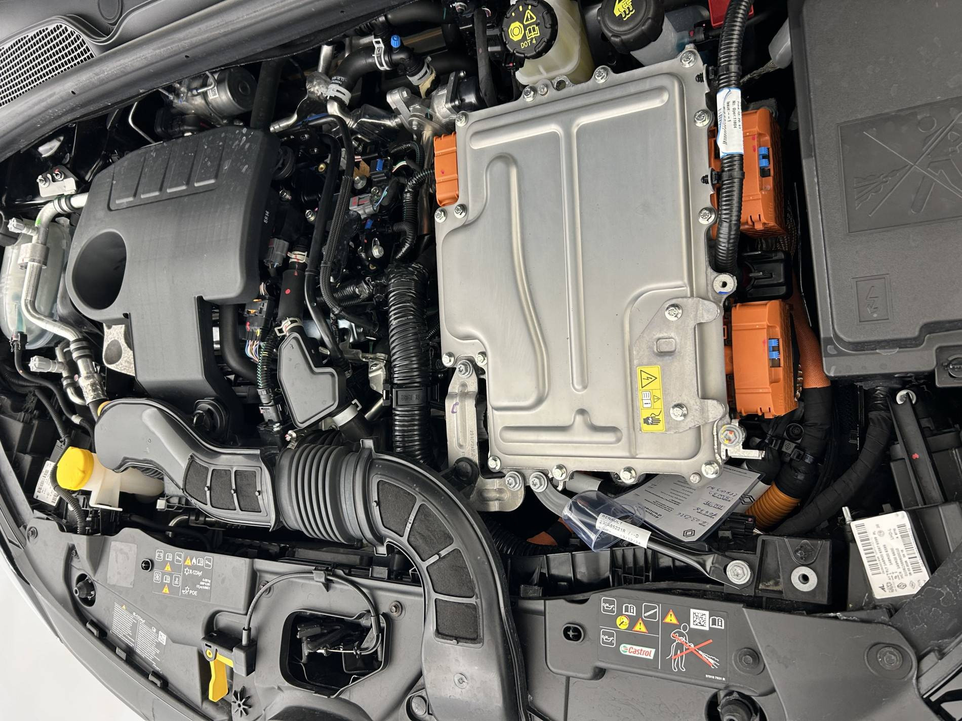 Vente en ligne Renault Clio 5 Clio E-Tech full hybrid 145 ch GSR2 au prix de 19 990 €