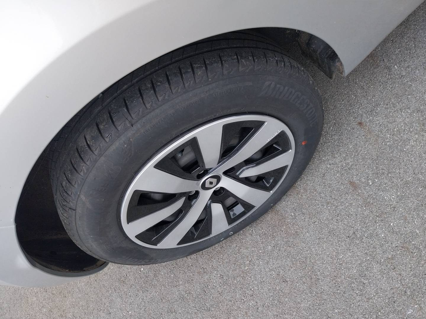 Vente en ligne Renault Clio 5 Clio TCe 90 au prix de 13 990 €