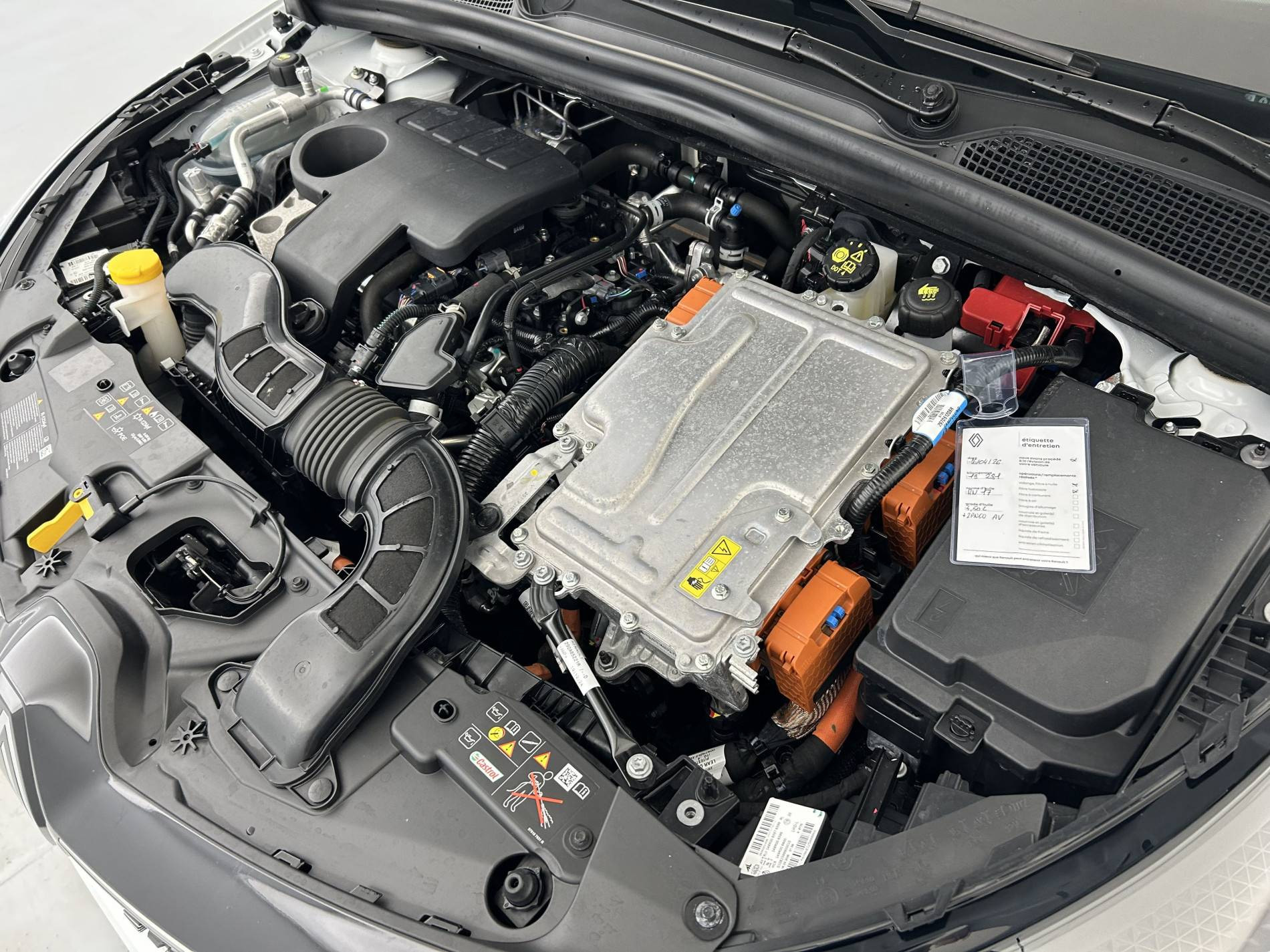 Vente en ligne Renault Clio 5 Clio E-Tech full hybrid 145 ch GSR2 au prix de 18 890 €
