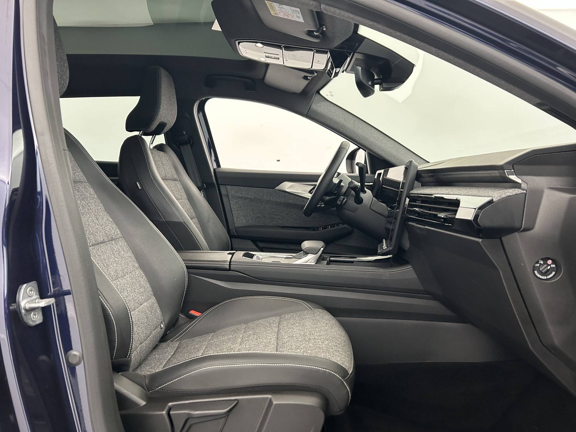 Vente en ligne Renault Espace Espace E-Tech full hybrid 200 GSR2 au prix de 35 490 €