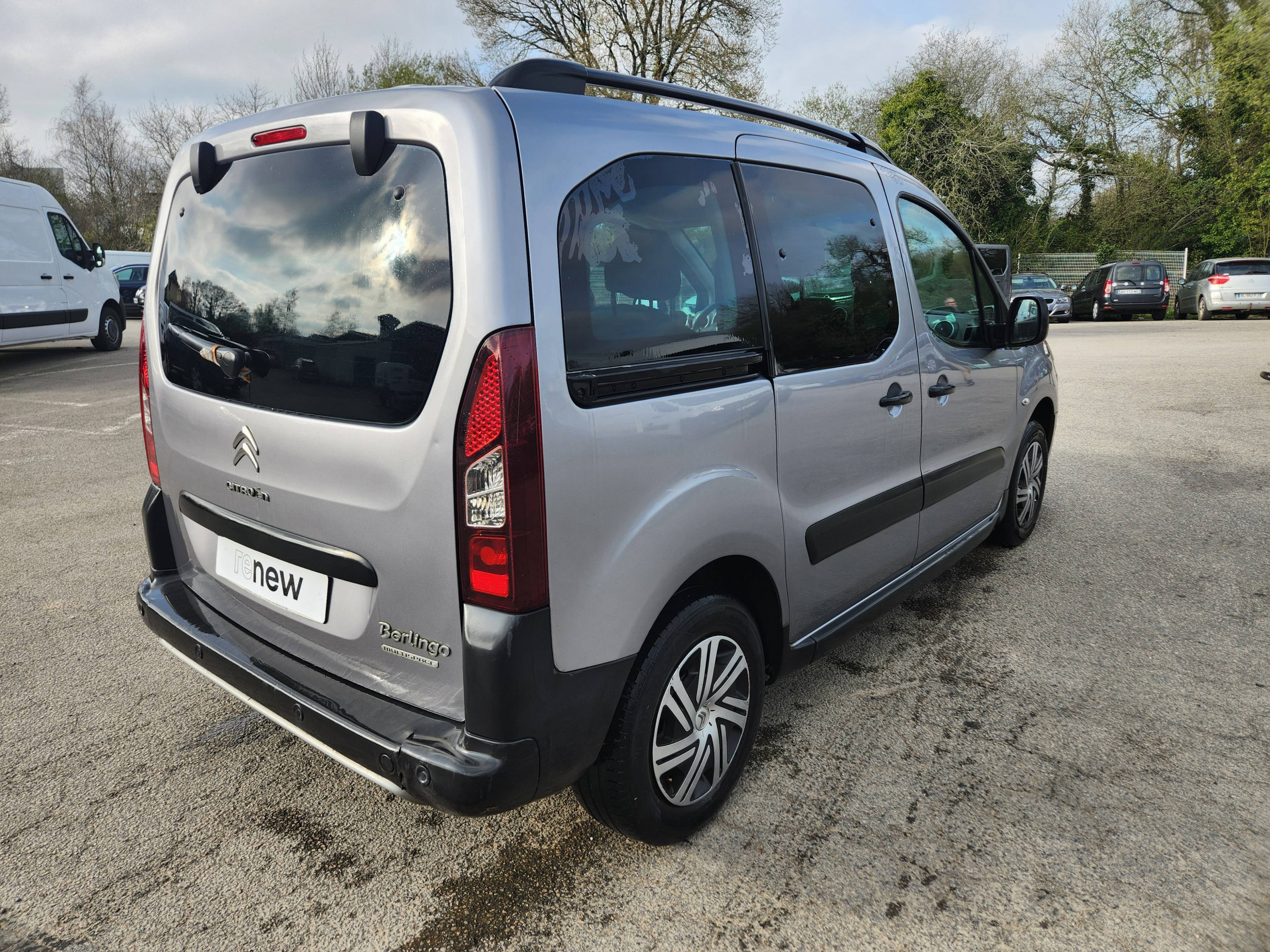 Vente en ligne Citroën Berlingo  BlueHDi 100 S&S ETG6 au prix de 14 999 €