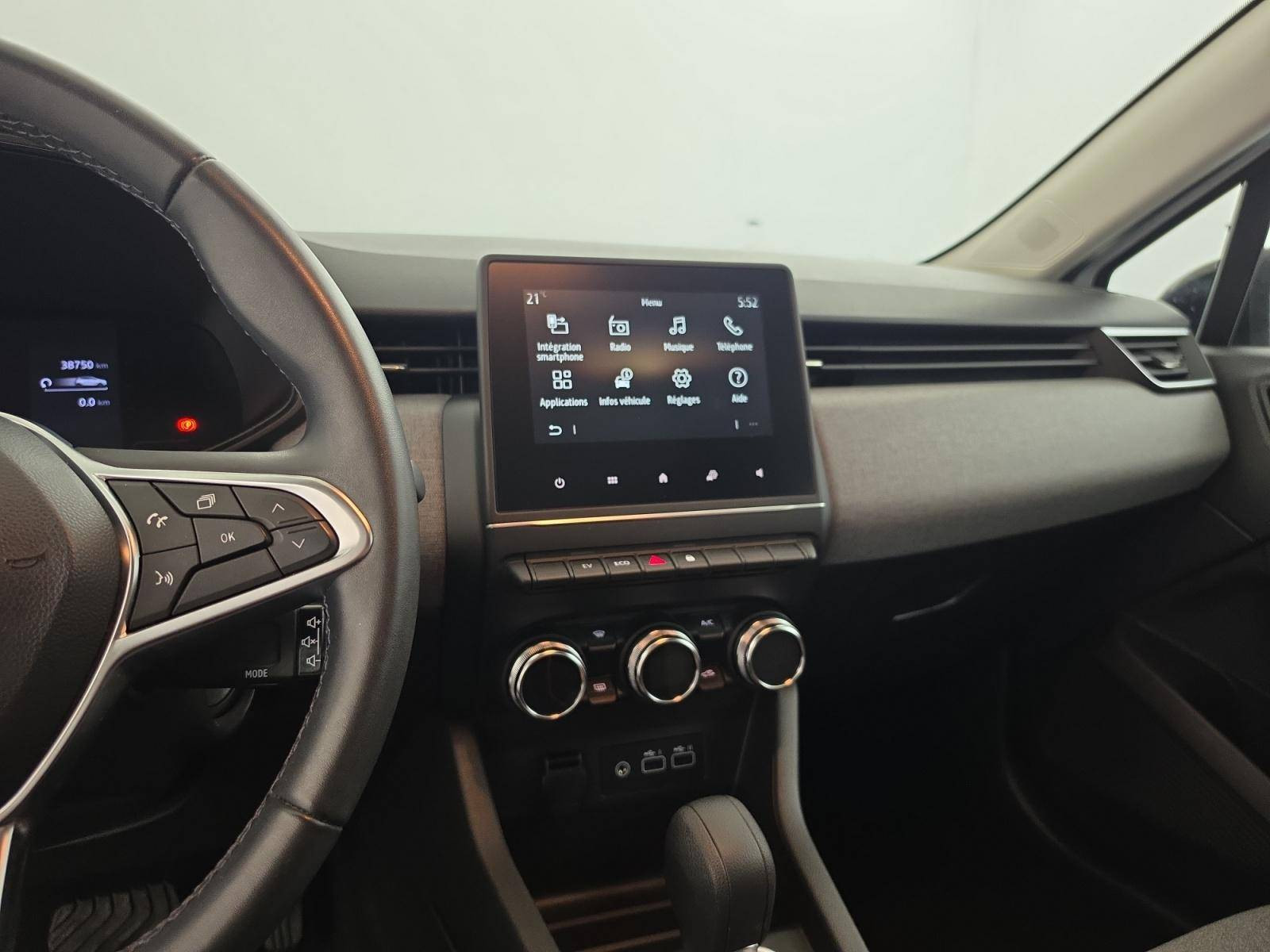 Vente en ligne Renault Clio 5 Clio E-Tech full hybrid 145 au prix de 16 490 €