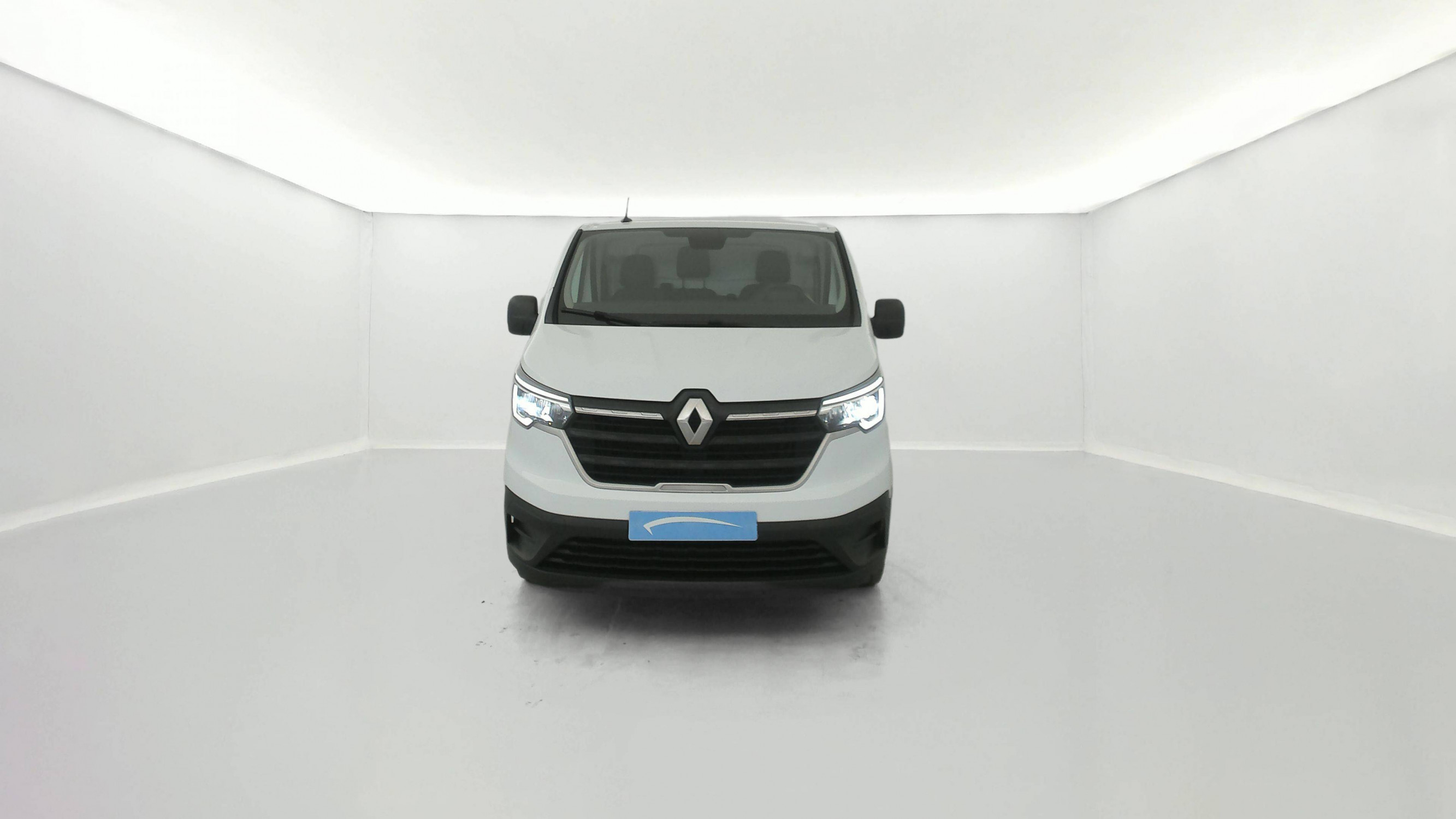 Vente en ligne Renault Trafic 3 Fourgon TRAFIC FG BLUE DCI 130 L1H1 3T GSR2 au prix de 25 390 €