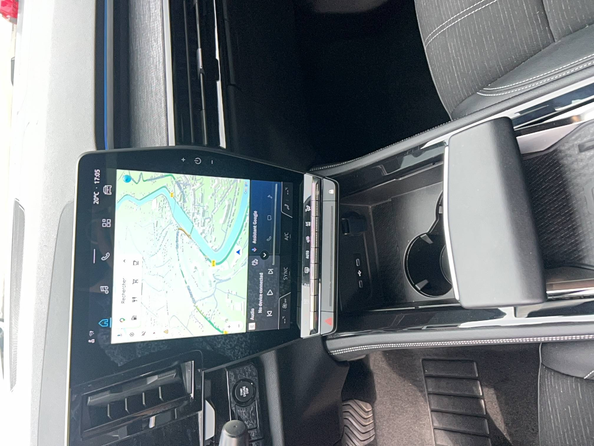 Vente en ligne Renault Austral  E-Tech hybrid 200 au prix de 26 990 €