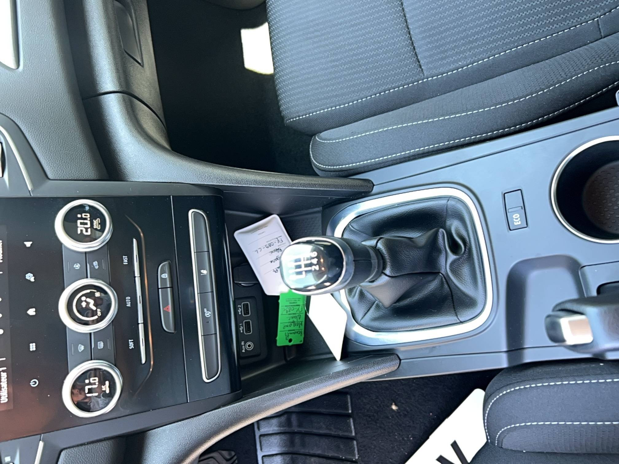 Vente en ligne Renault Megane 4 Mégane IV Berline Blue dCi 115 au prix de 14 290 €