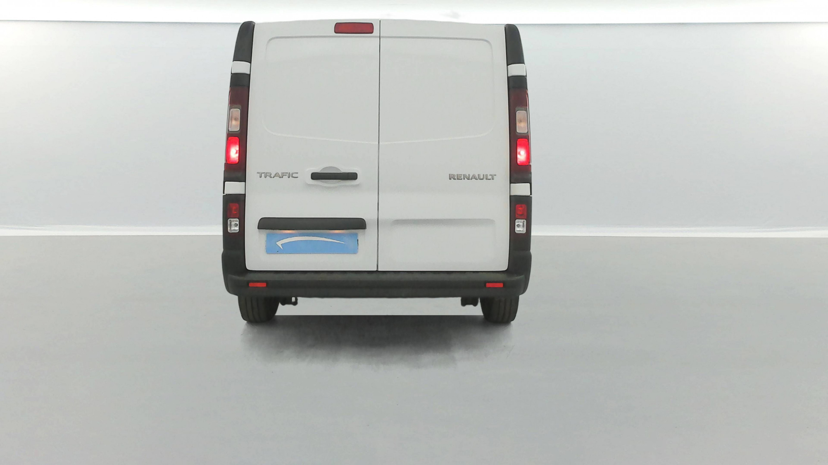 Vente en ligne Renault Trafic 3 Fourgon TRAFIC FG BLUE DCI 130 L1H1 3T GSR2 au prix de 25 390 €