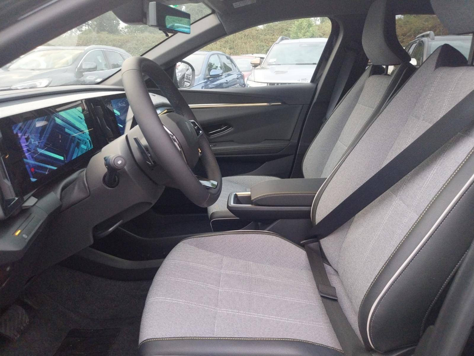 Vente en ligne Renault Megane E-Tech  220 ch autonomie confort GSR2 au prix de 32 491 €