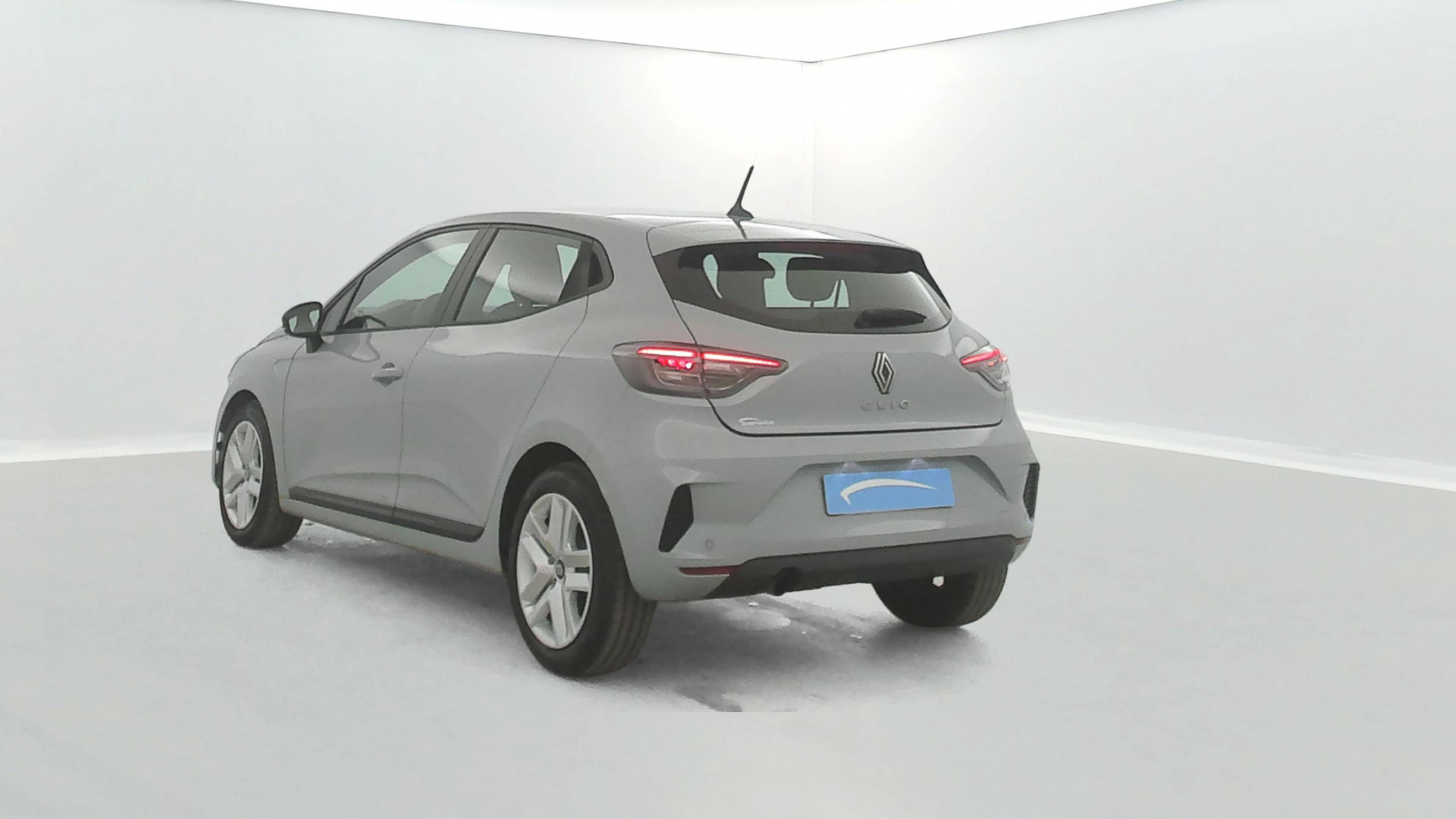 Vente en ligne Renault Clio 5 Clio TCe 90 au prix de 15 650 €